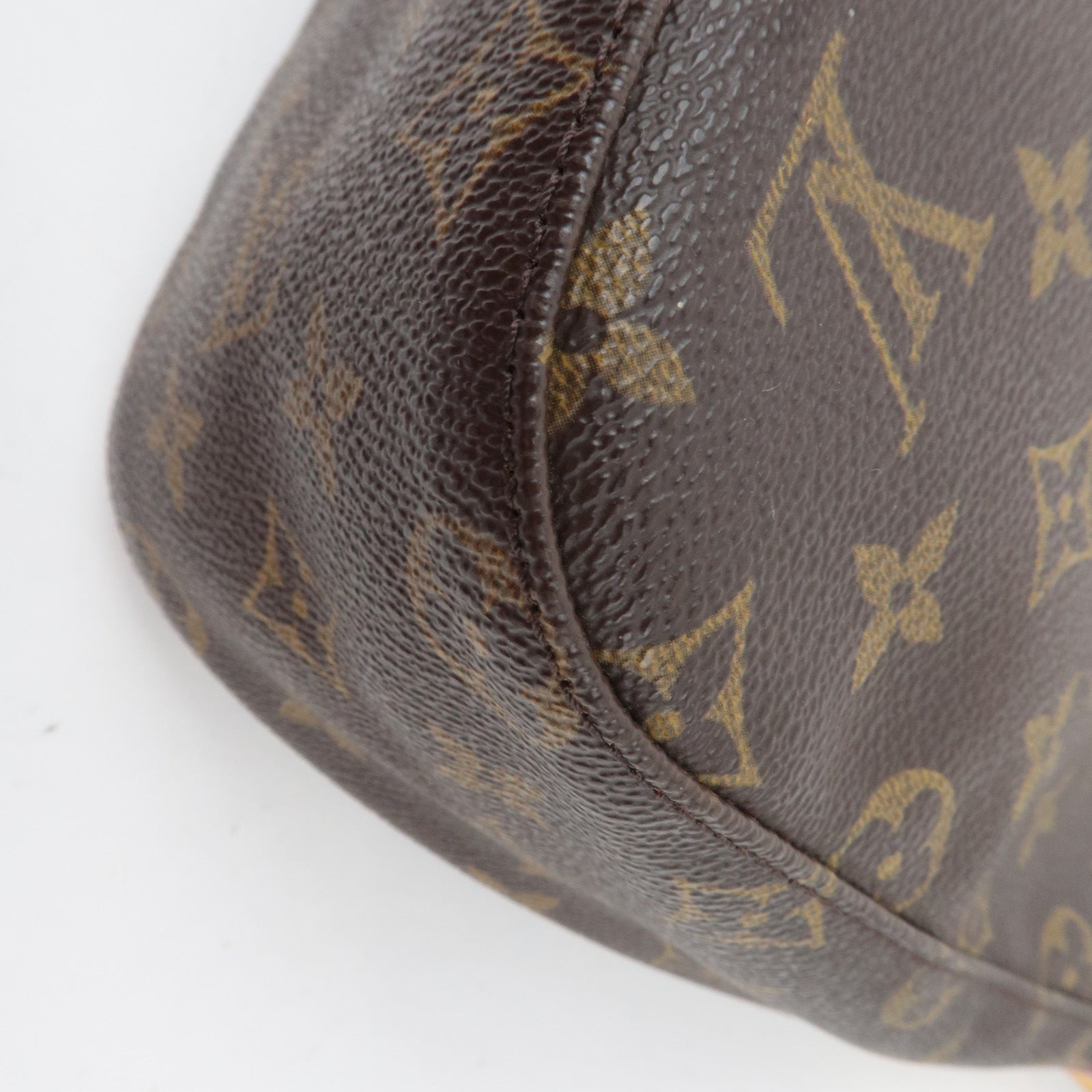 Louis Vuitton Monogram Looping MM Shoulder Bag M51146