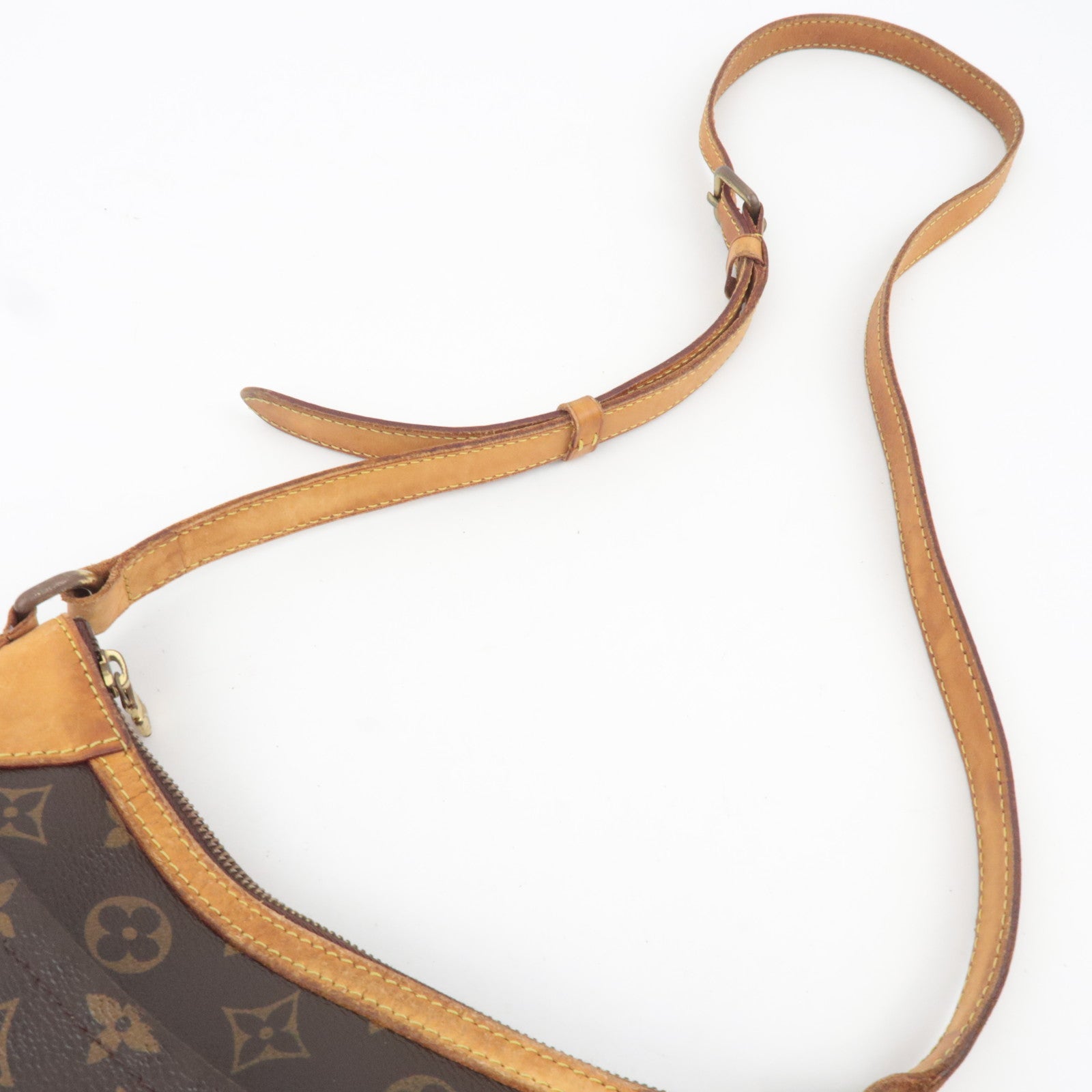 Louis Vuitton Monogram Odeon PM M56390