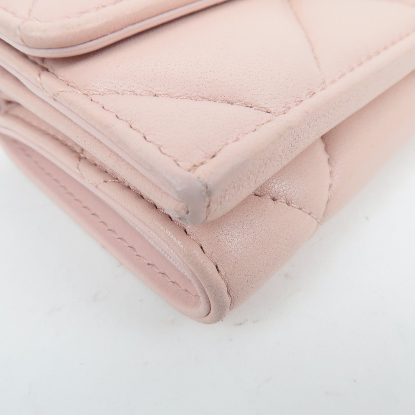 CHANEL Chanel 19 Dixneuf Lambskin Wallet Pink