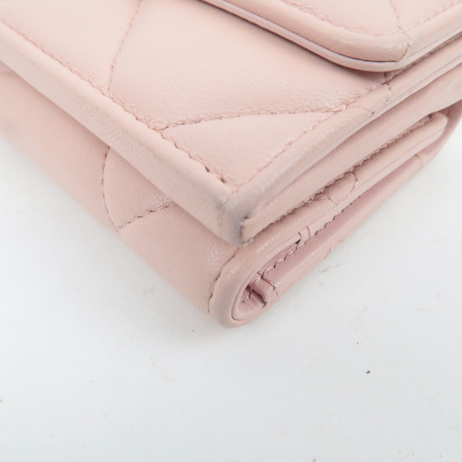 CHANEL Chanel 19 Dixneuf Lambskin Wallet Pink