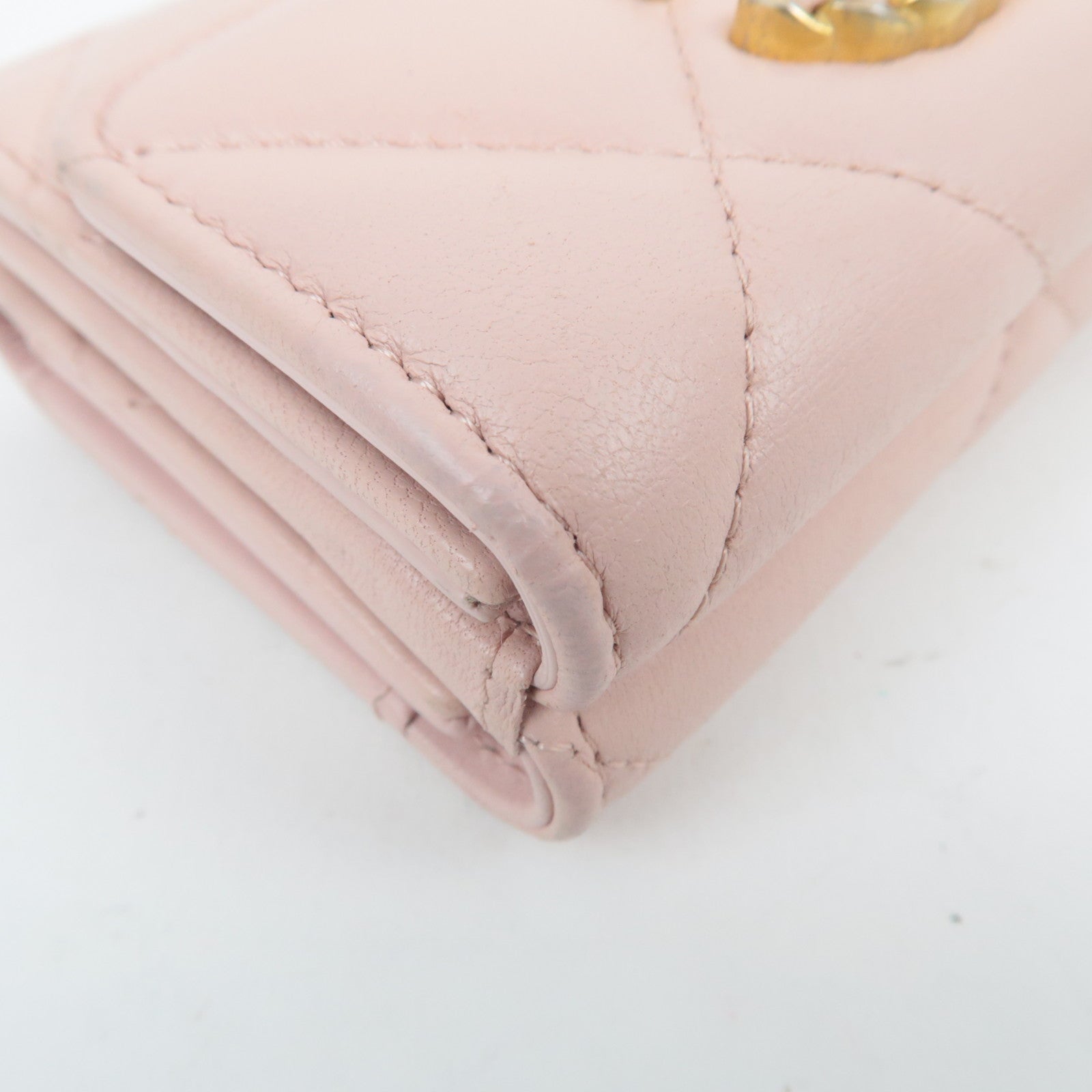CHANEL Chanel 19 Dixneuf Lambskin Wallet Pink