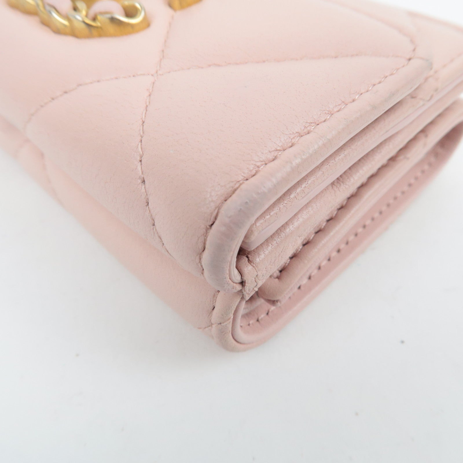CHANEL Chanel 19 Dixneuf Lambskin Wallet Pink