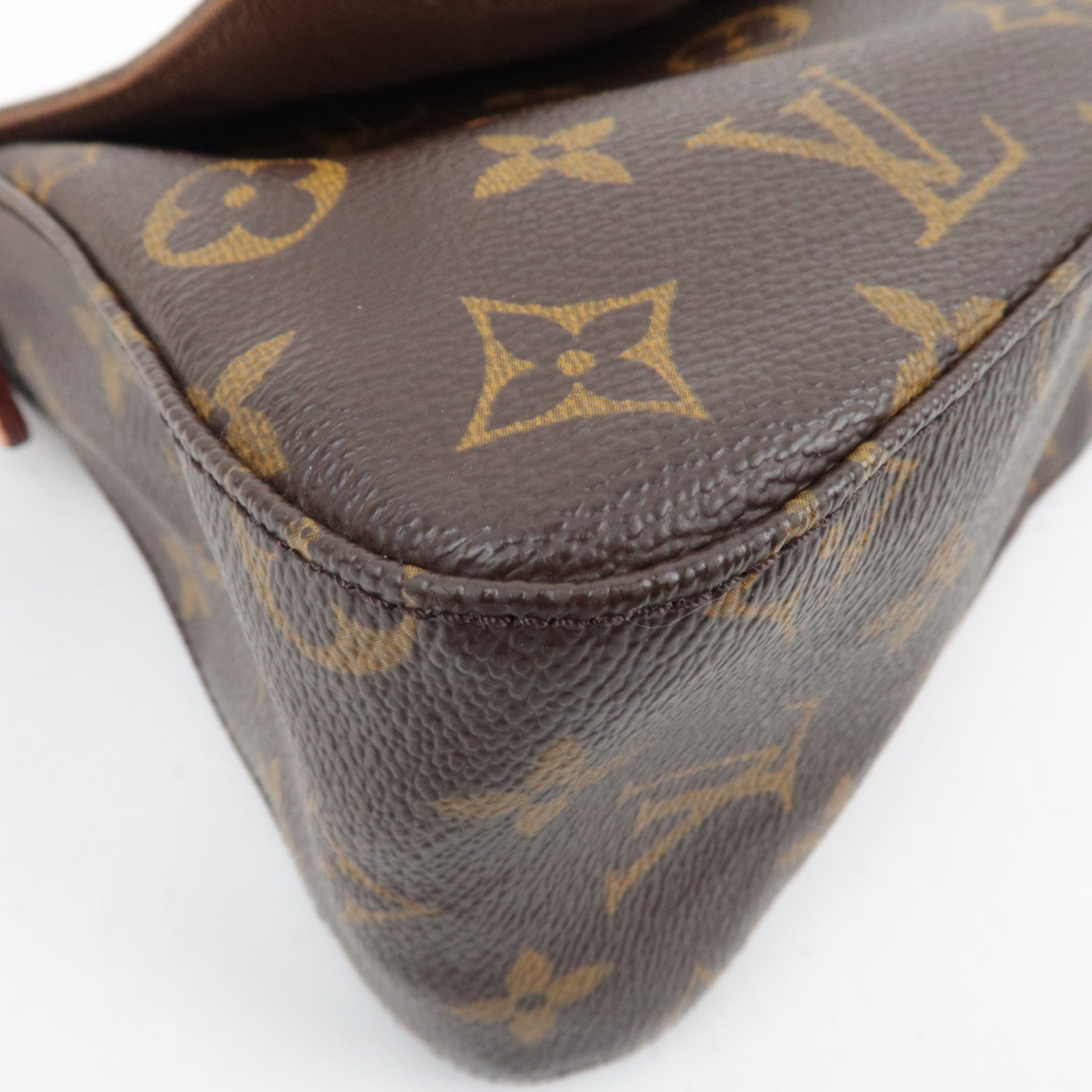 Louis Vuitton Monogram Mini Looping Bag M51147