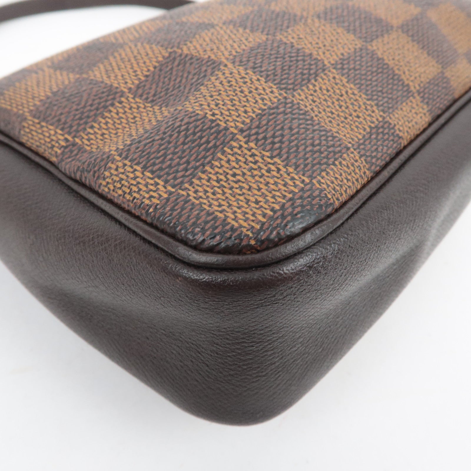 Louis Vuitton Damier Trousse Makeup Accessory N51982