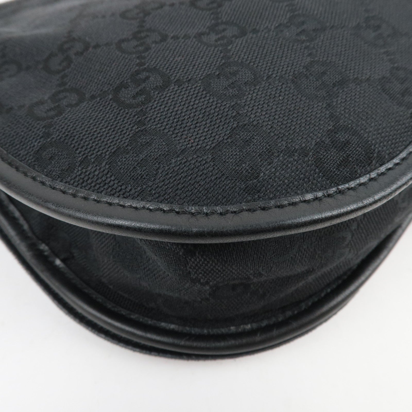 GUCCI GG Canvas Shoulder Bag Black 90665