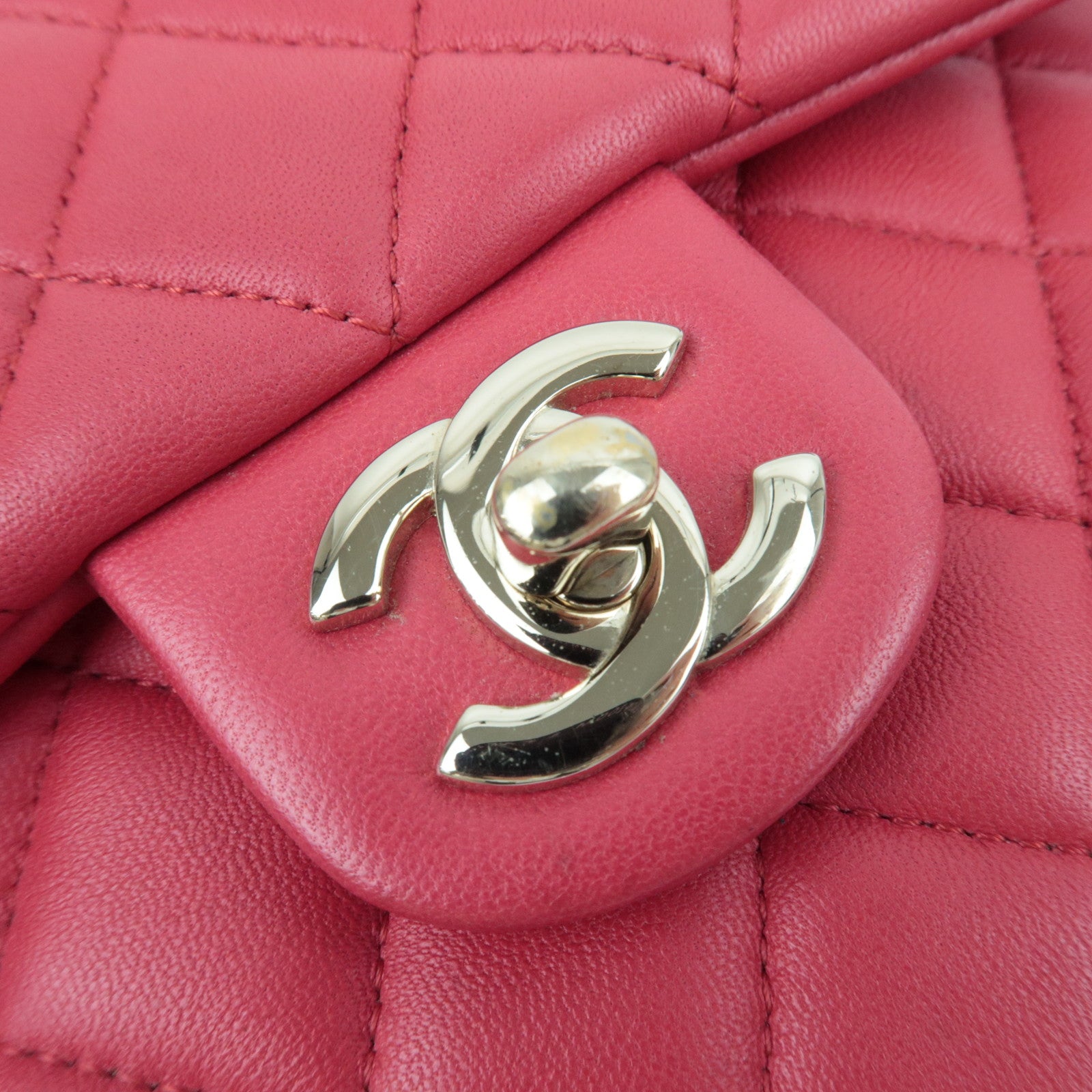 CHANEL Matelasse Lambskin Chain Backpack Pink