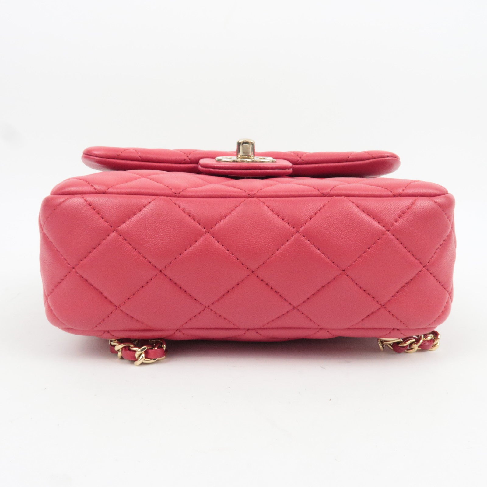 CHANEL Matelasse Lambskin Chain Backpack Pink