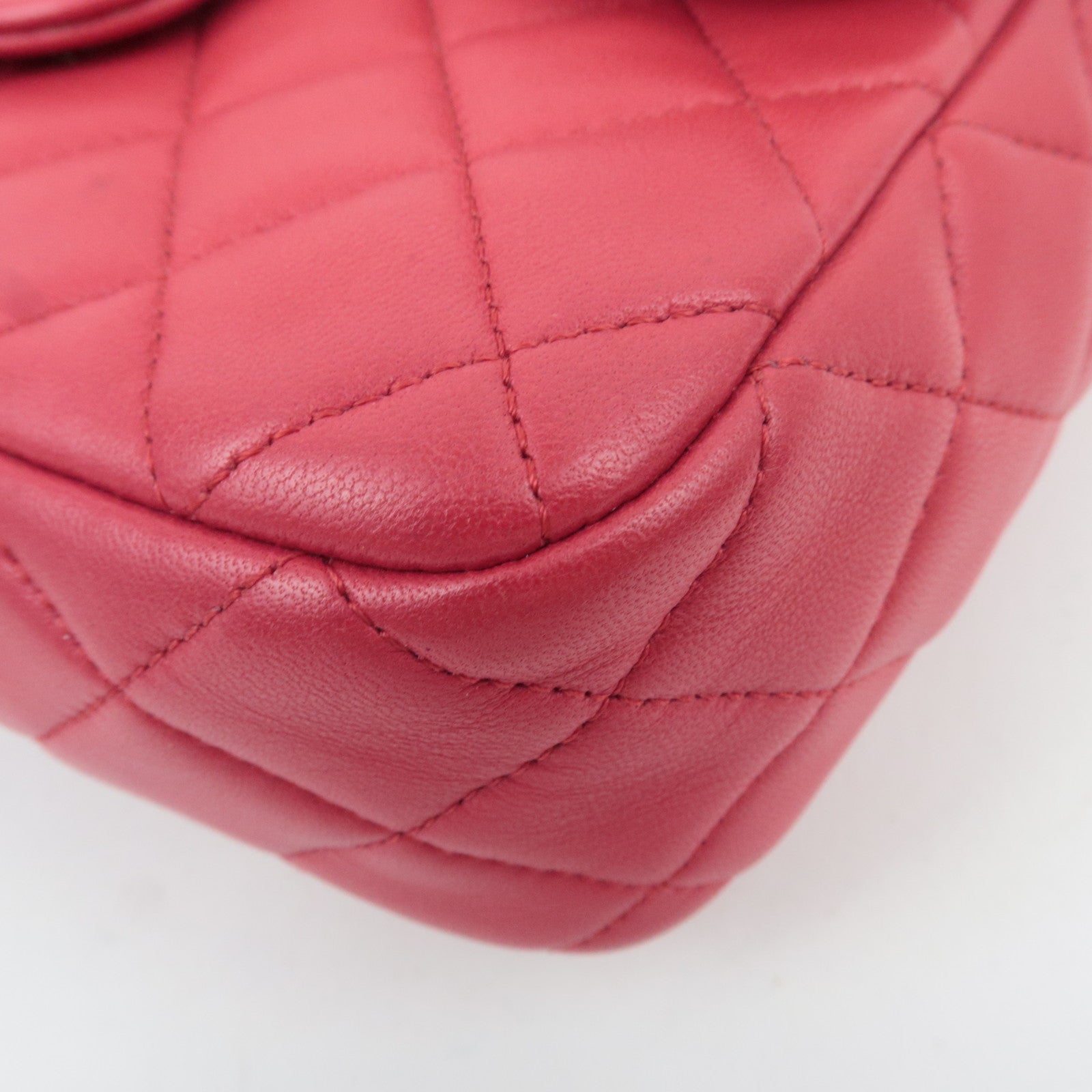 CHANEL Matelasse Lambskin Chain Backpack Pink