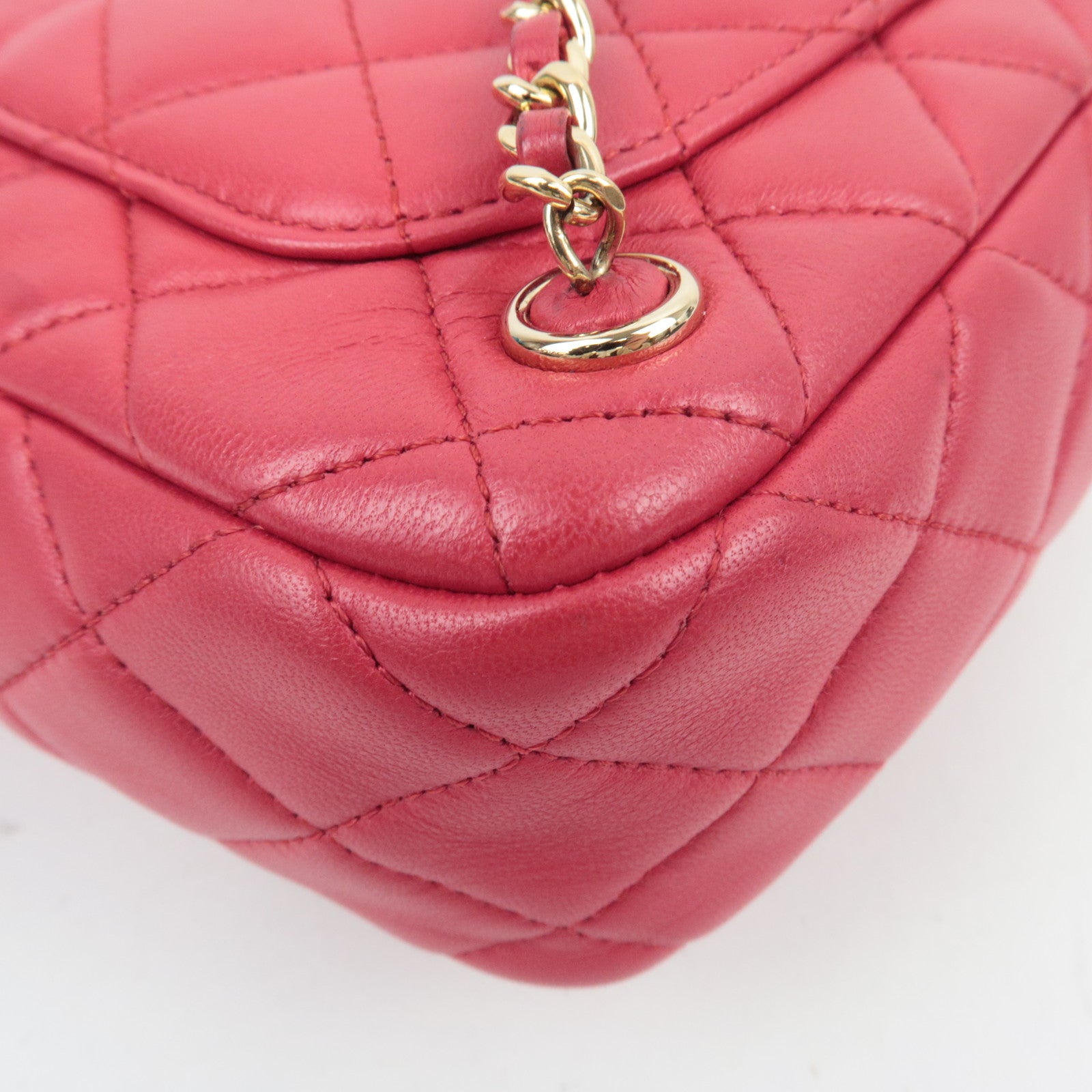 CHANEL Matelasse Lambskin Chain Backpack Pink