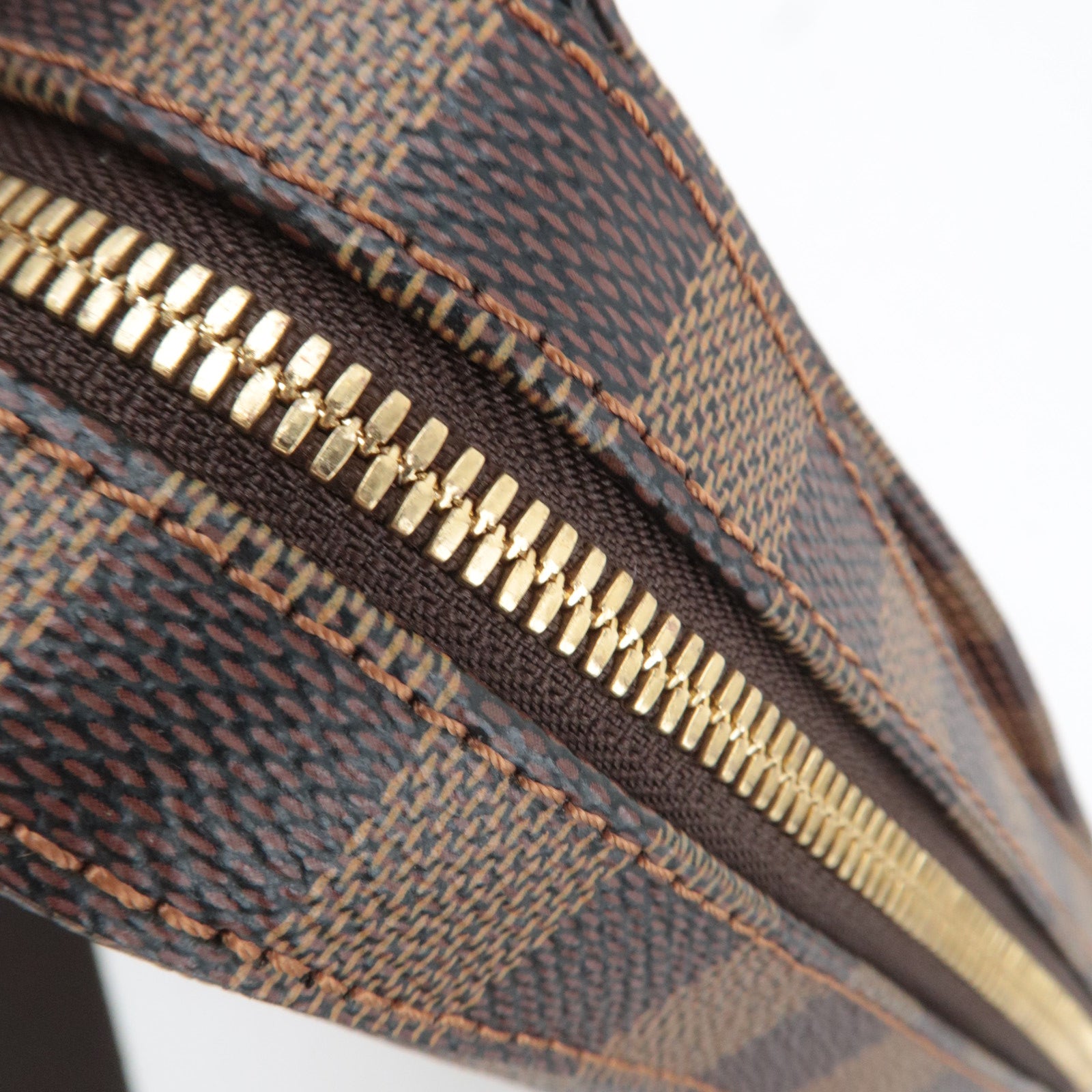Louis Vuitton Damier Geronimos Body Bag N51994