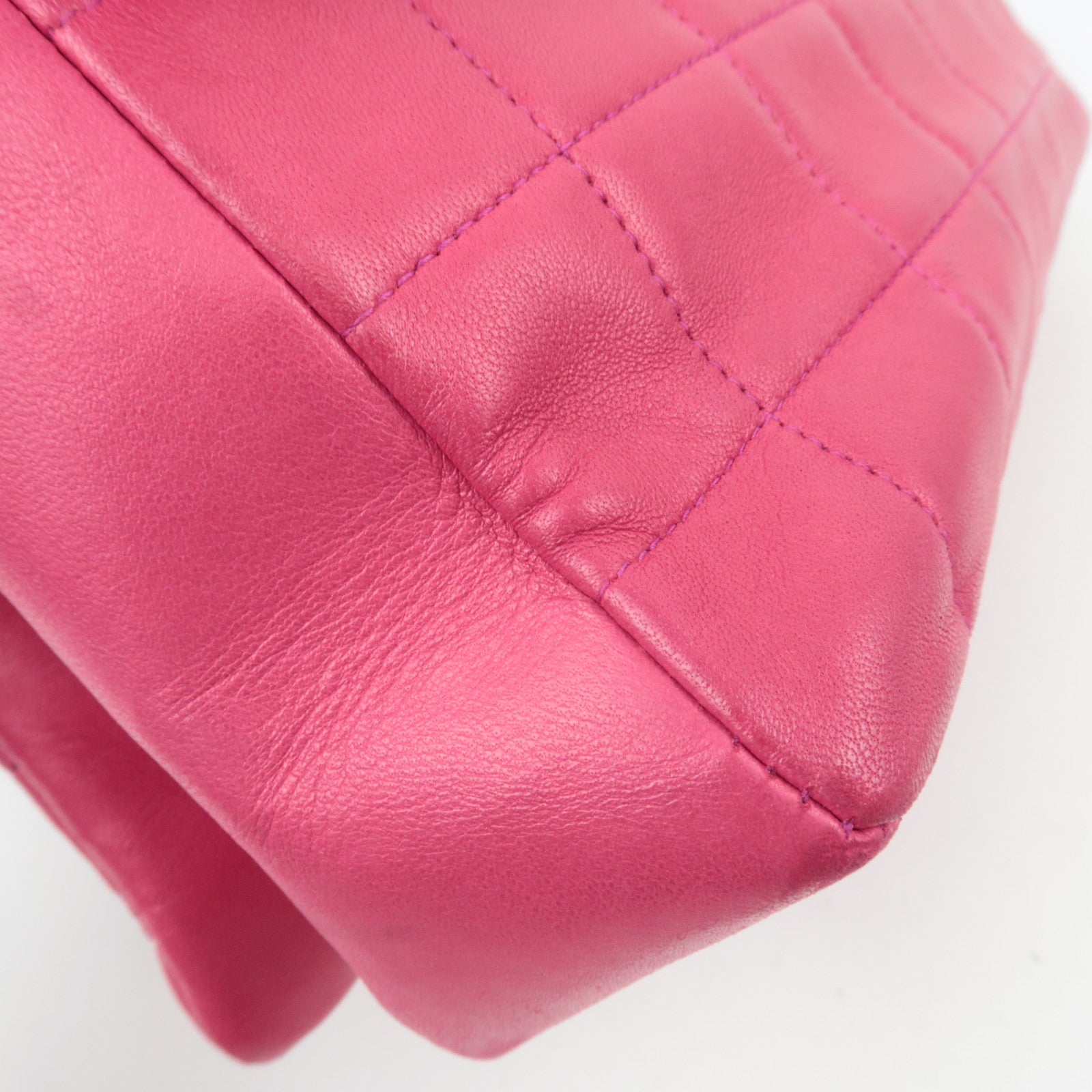 CHANEL 2.55 Chocolate Bar Lambskin Chain Shoulder Bag Pink