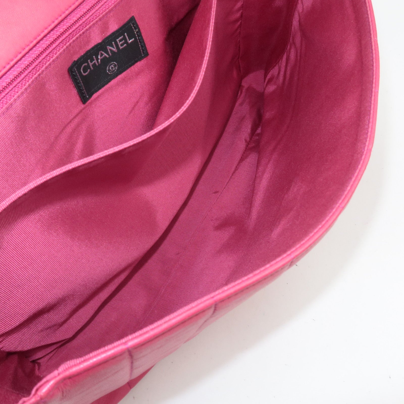 CHANEL 2.55 Chocolate Bar Lambskin Chain Shoulder Bag Pink