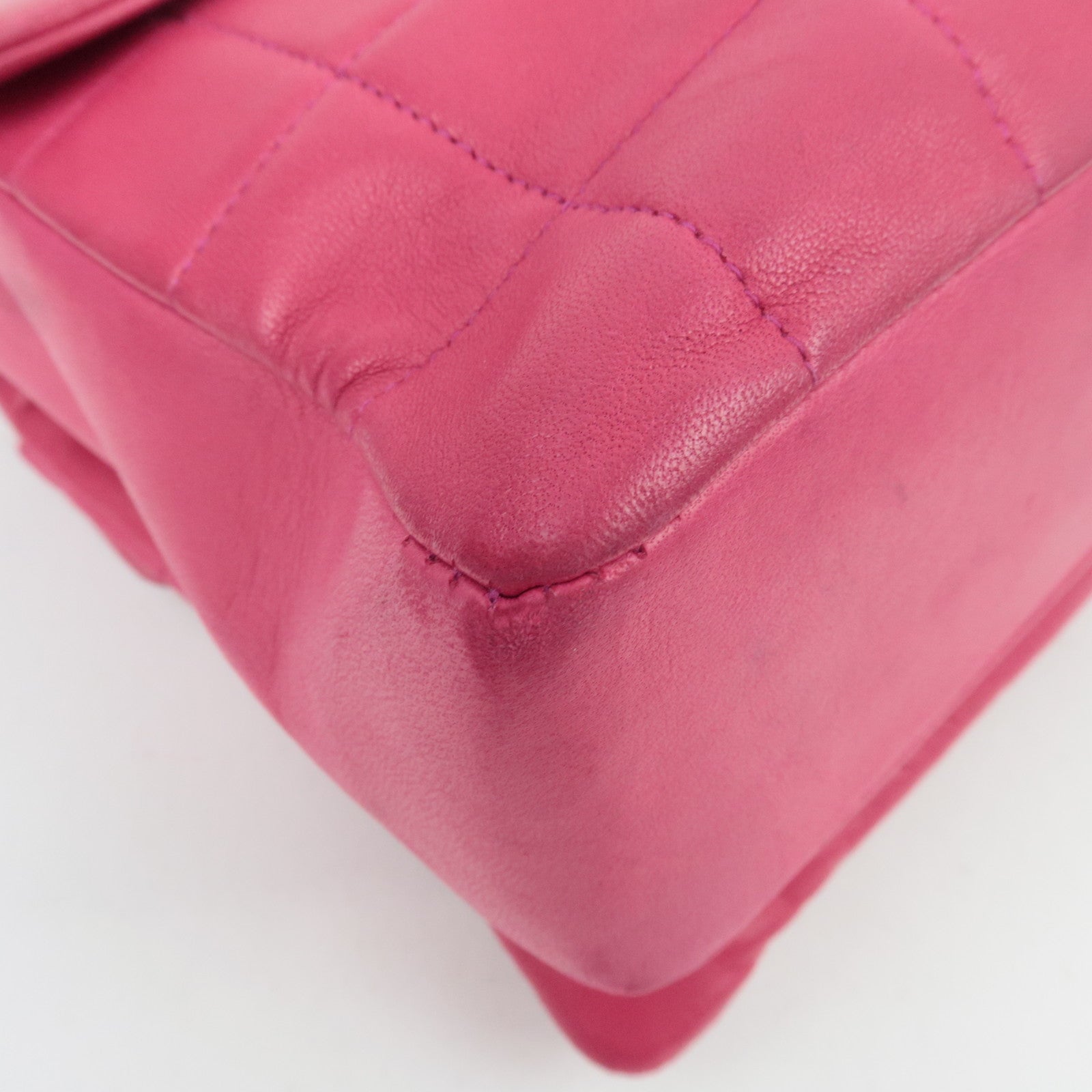 CHANEL 2.55 Chocolate Bar Lambskin Chain Shoulder Bag Pink