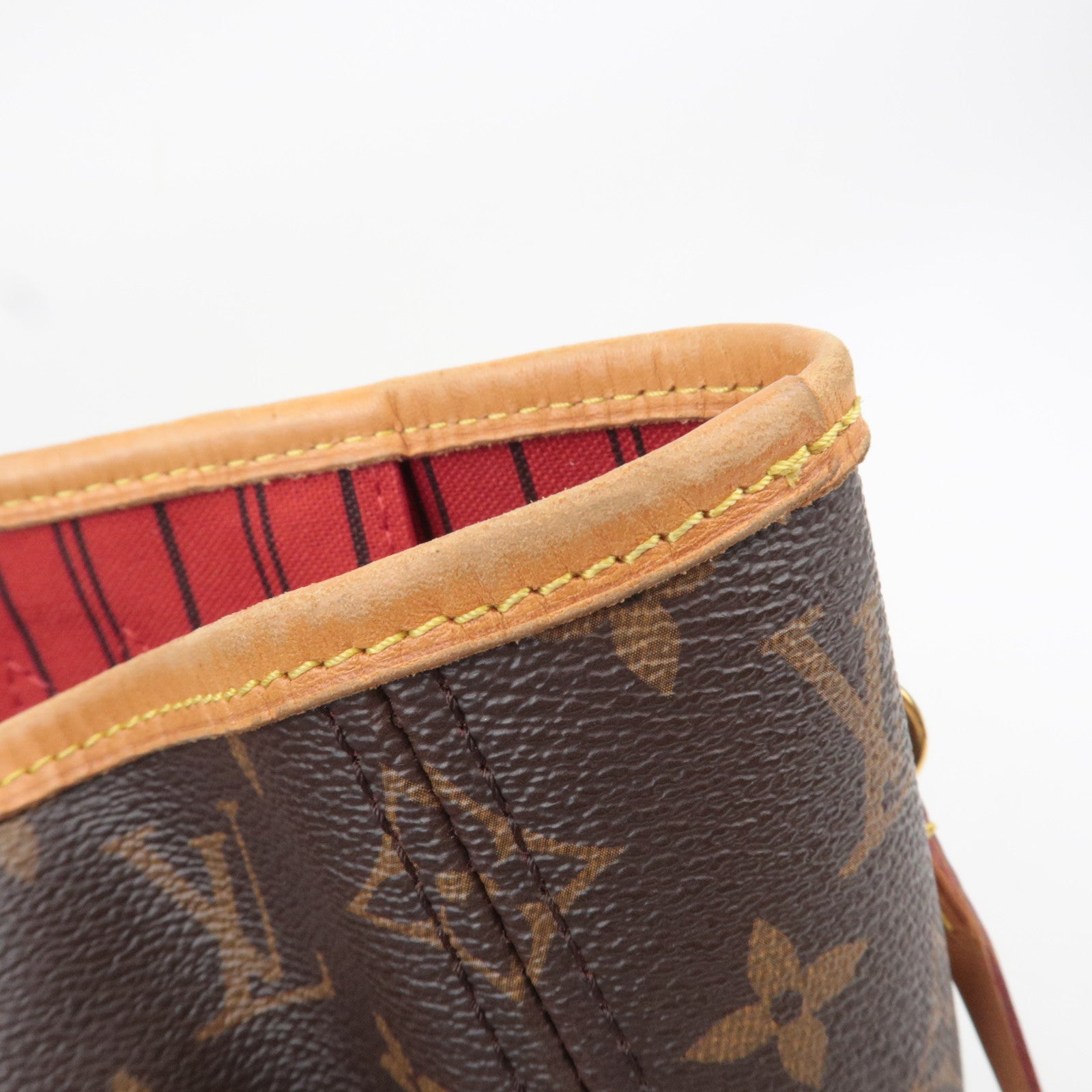 Louis Vuitton Monogram Neverfull MM Tote Bag Cerise M41177
