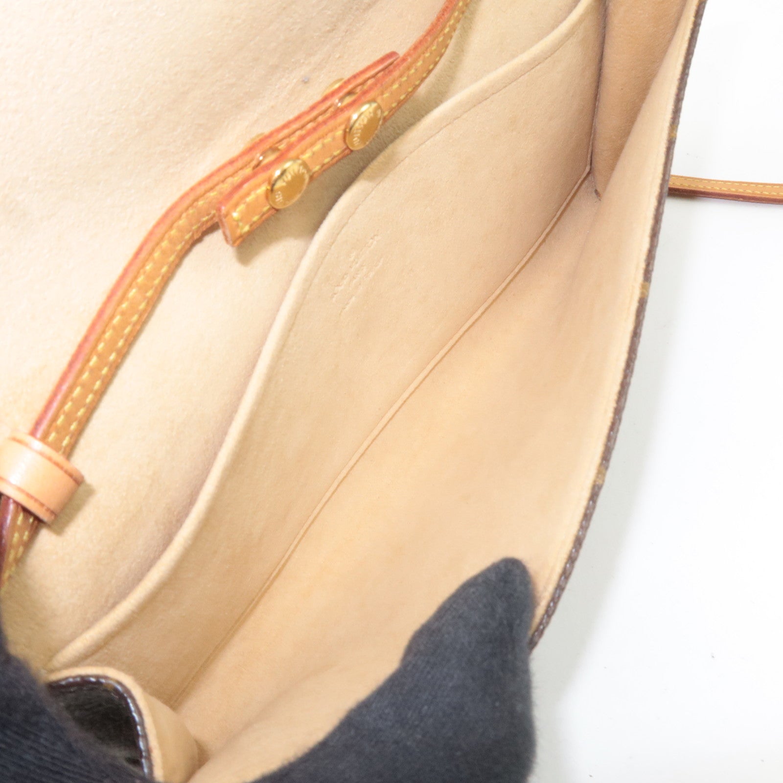 Louis Vuitton Monogram Pochette Twin GM Shoulder Bag M51852