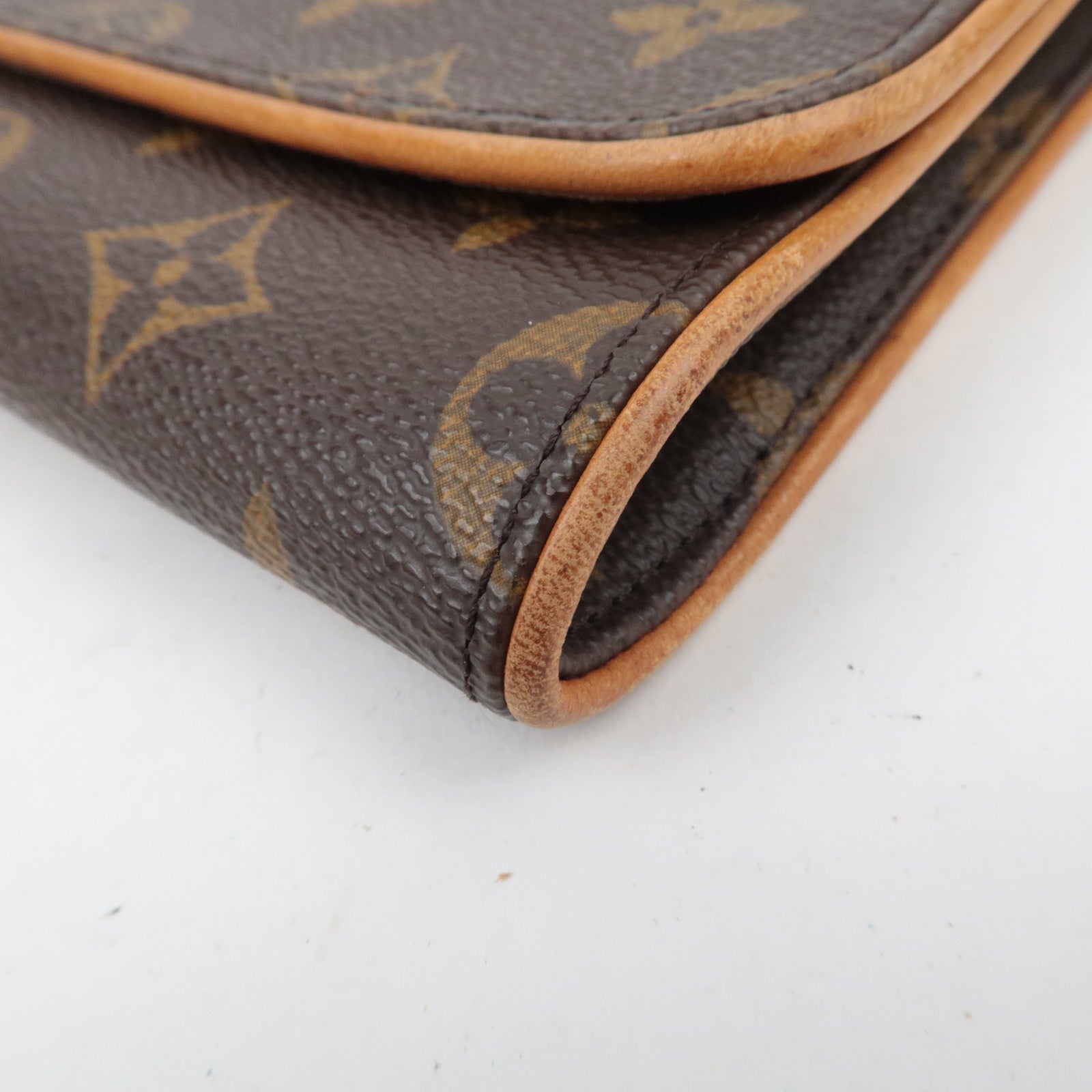 Louis Vuitton Monogram Pochette Twin GM Shoulder Bag M51852