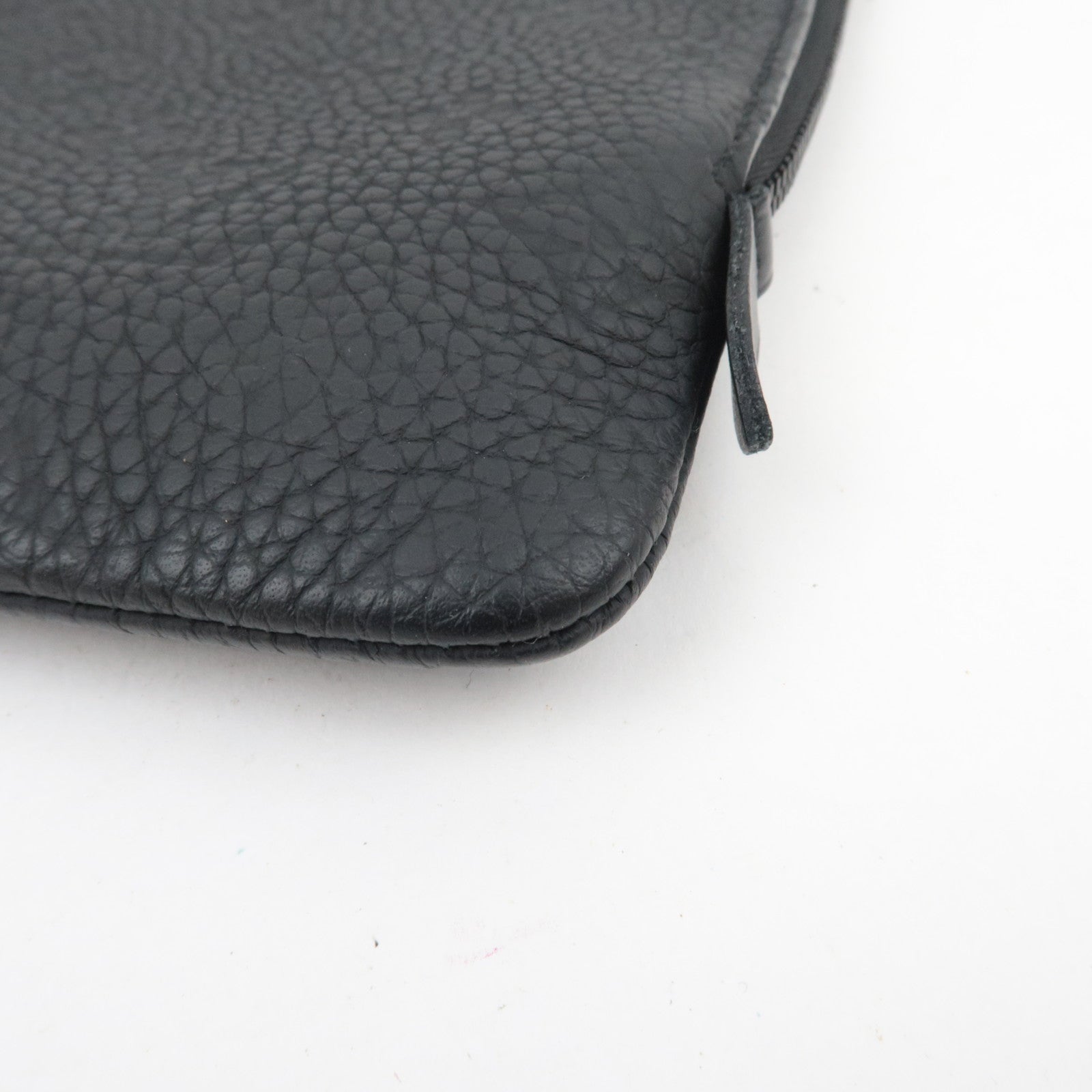 Louis Vuitton Monogram Etui Voyage Clutch Bag Taurillon Leather Noir M59479