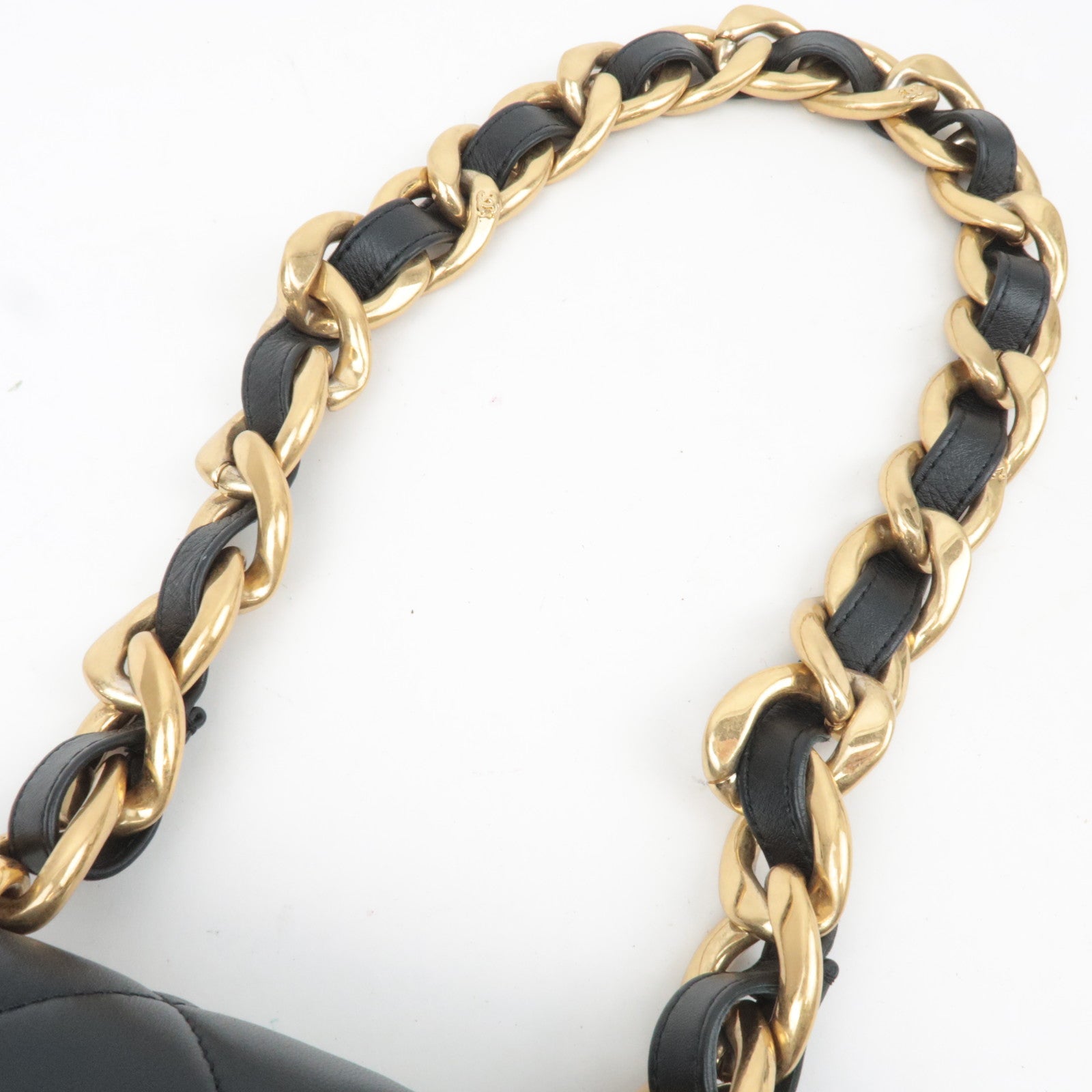 CHANEL Matelasse Lambskin Small Chain Shoulder Bag Black