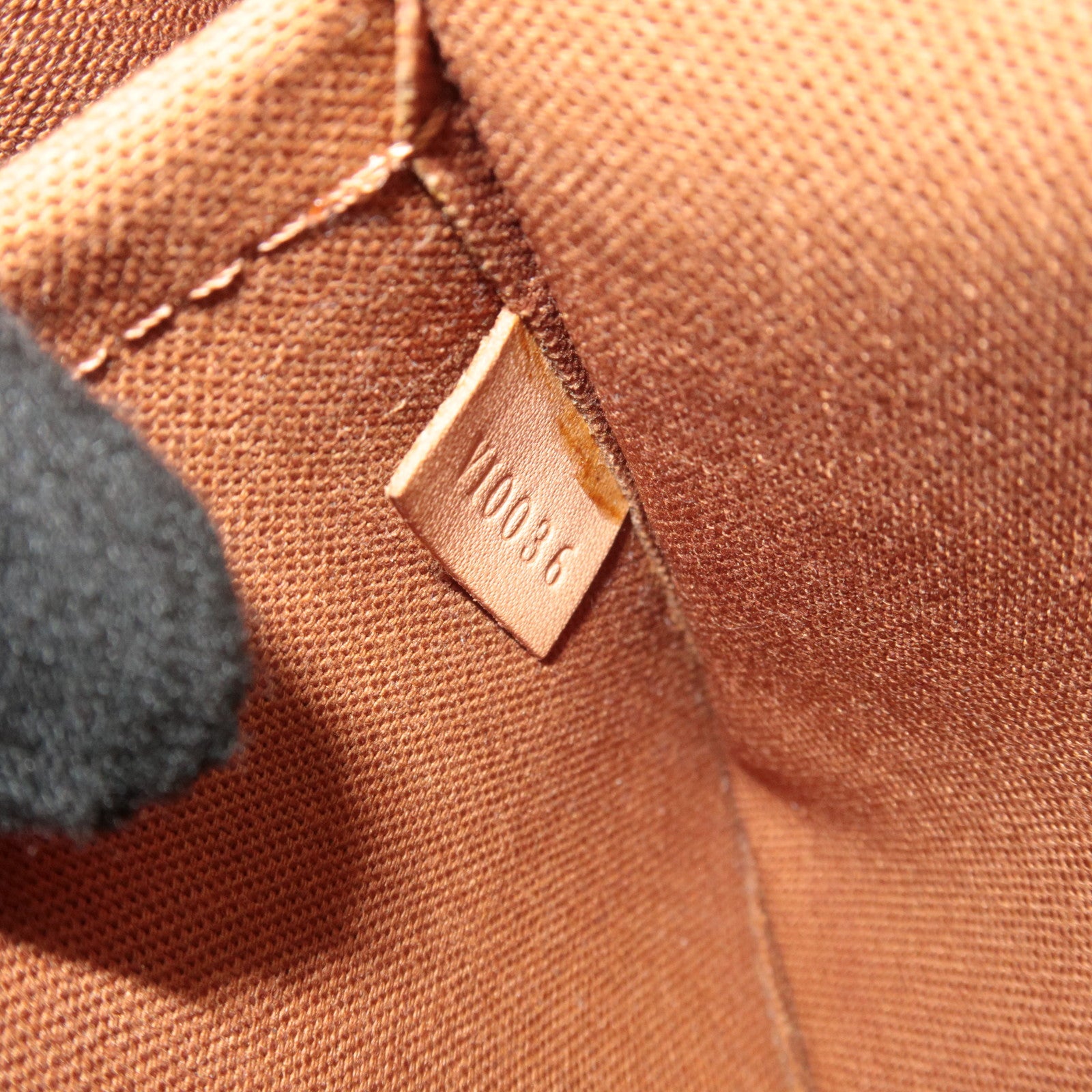 Louis Vuitton Monogram Popincourt Handbag M40009