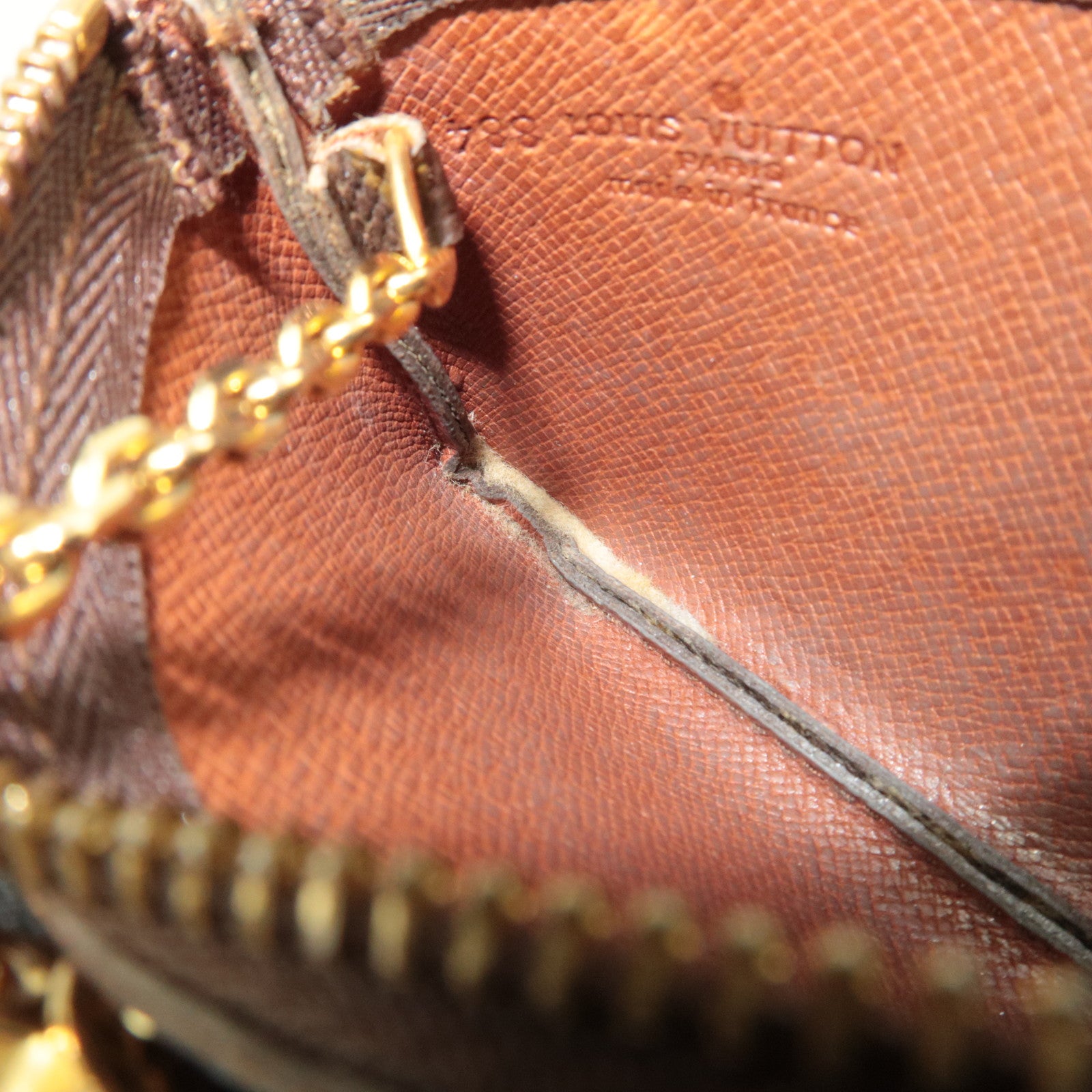 Louis Vuitton Monogram Pochette Cles Coin Case M62650
