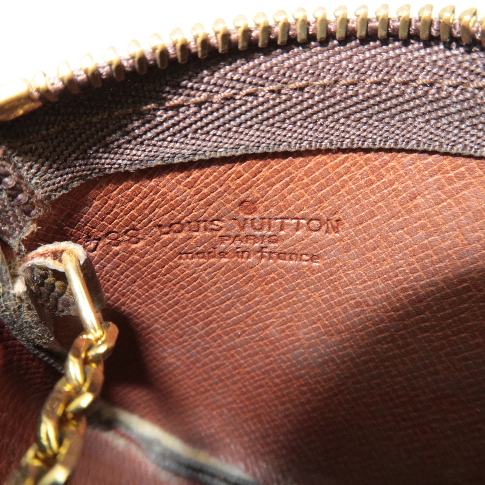 Louis Vuitton Monogram Pochette Cles Coin Case M62650