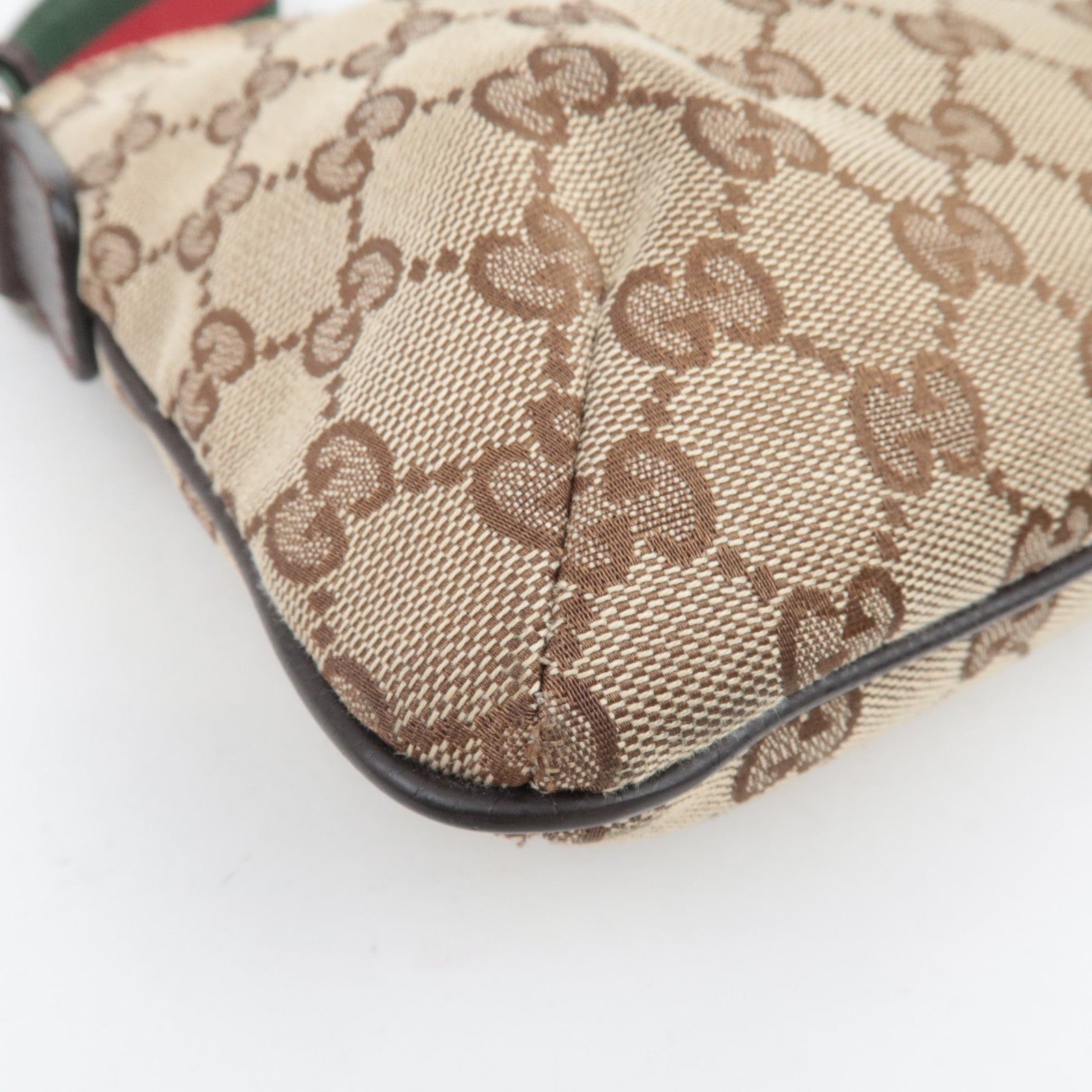 GUCCI GG Canvas Sherry Shoulder Bag 189749