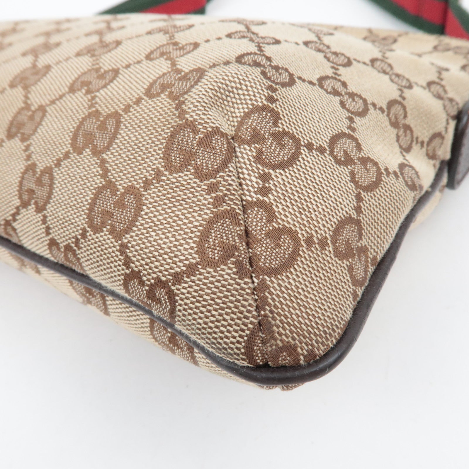 GUCCI GG Canvas Sherry Shoulder Bag 189749