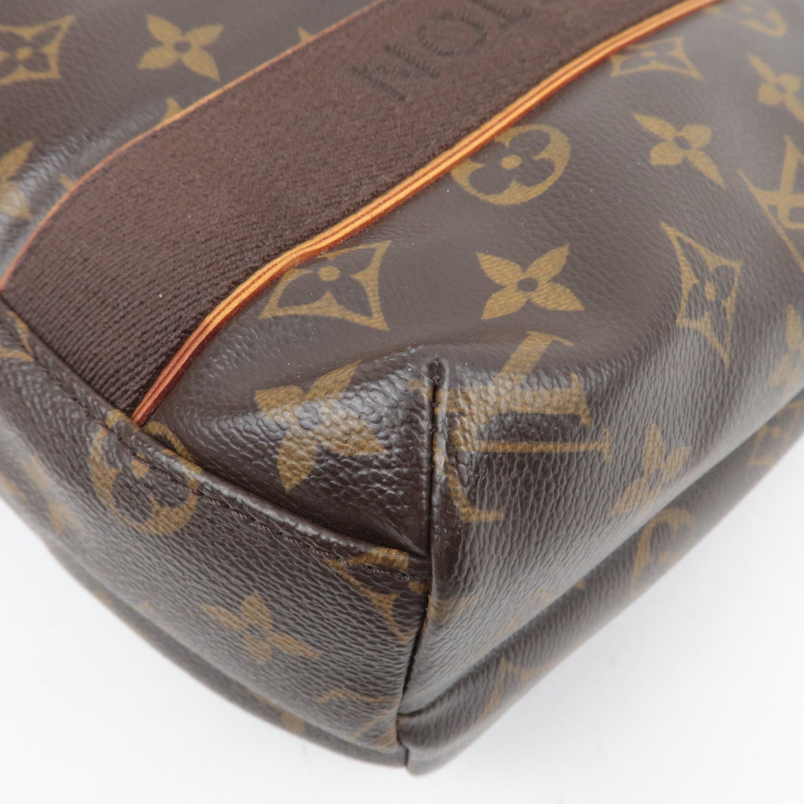Louis Vuitton Monogram Cabas Beaubourg Tote Bag M53013