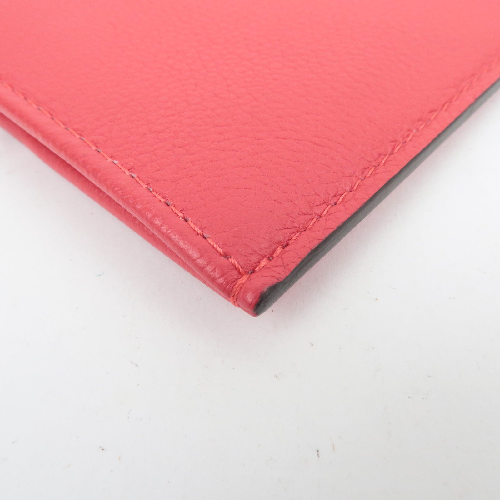 Louis Vuitton Pochette Jour PM Taurillon Leather Clutch Bag Rouge R99586