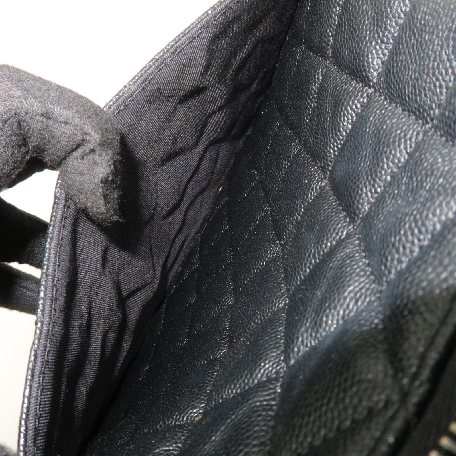 CHANEL Matelasse Caviarskin Clutch Bag Black