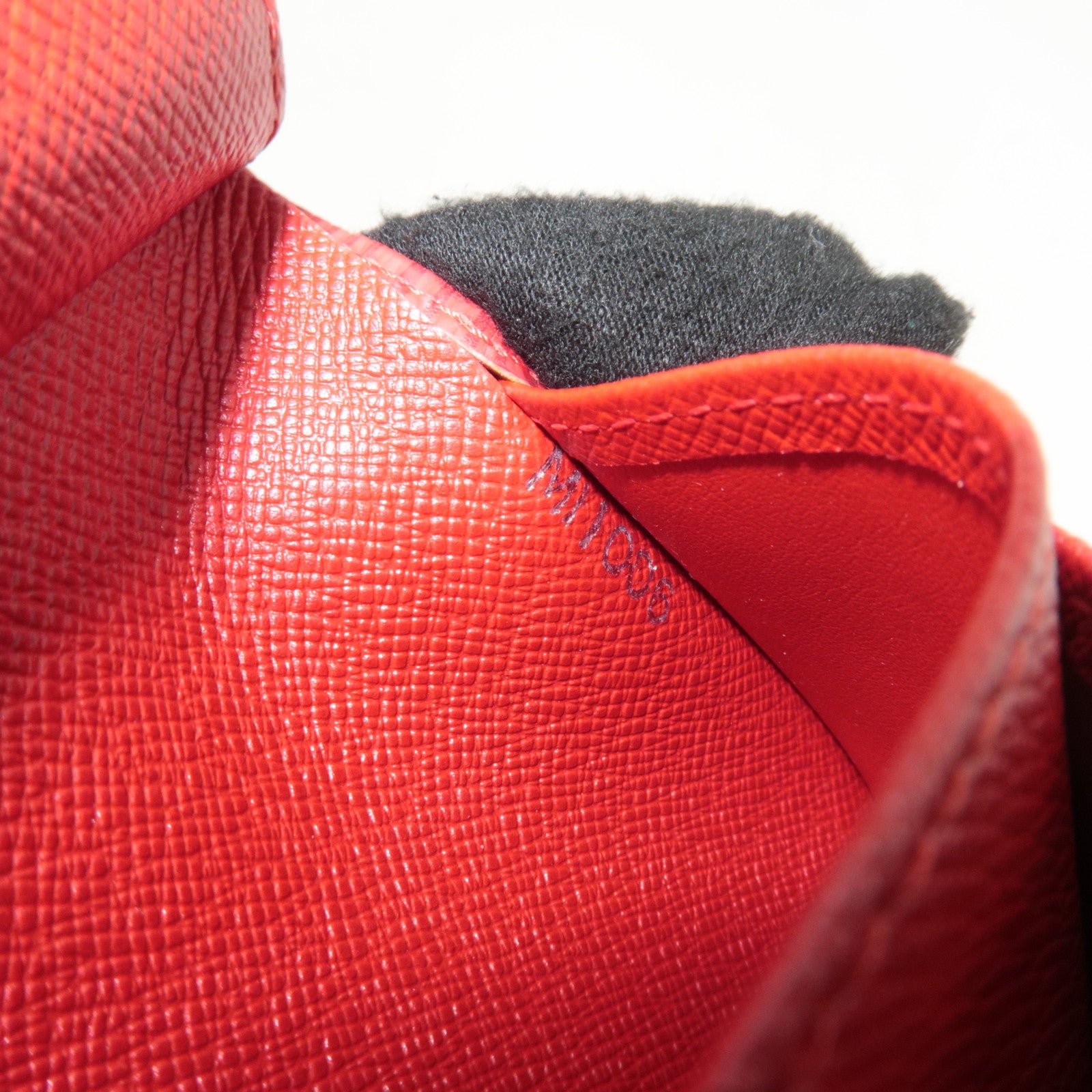 Louis Vuitton Epi Porte Monnaie Viennois Wallet Rouge M6327E