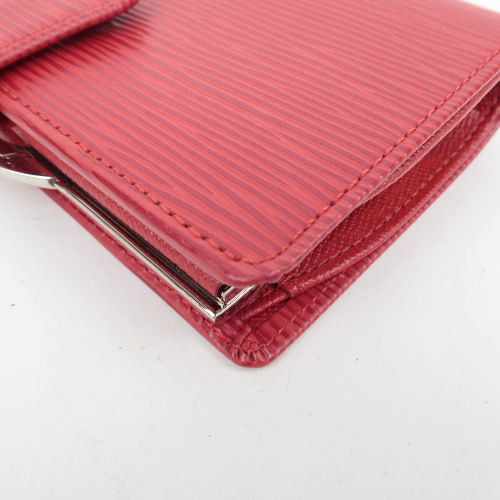 Louis Vuitton Epi Porte Monnaie Viennois Wallet Rouge M6327E