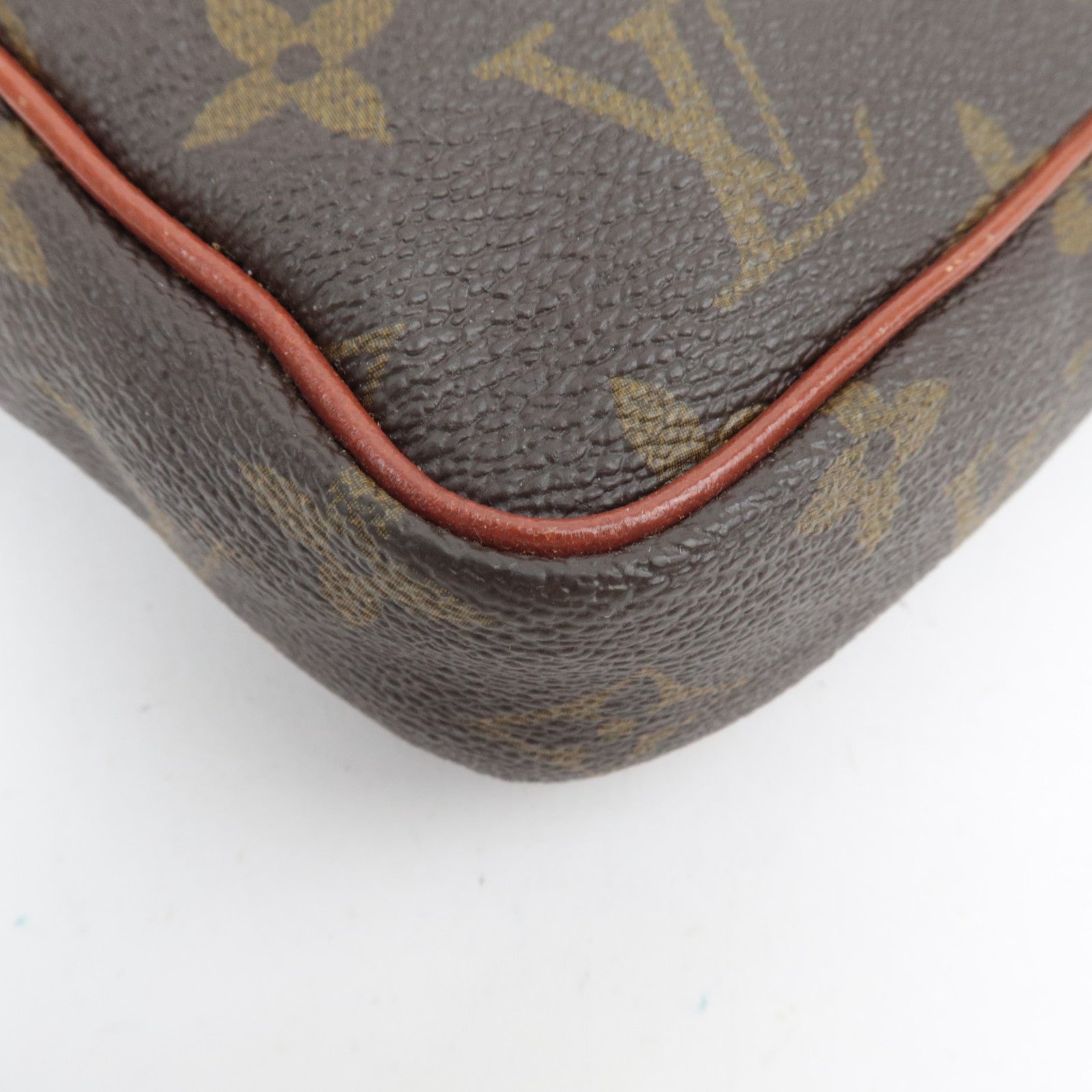 Louis Vuitton Monogram Danube Shoulder bag Old Model 3552