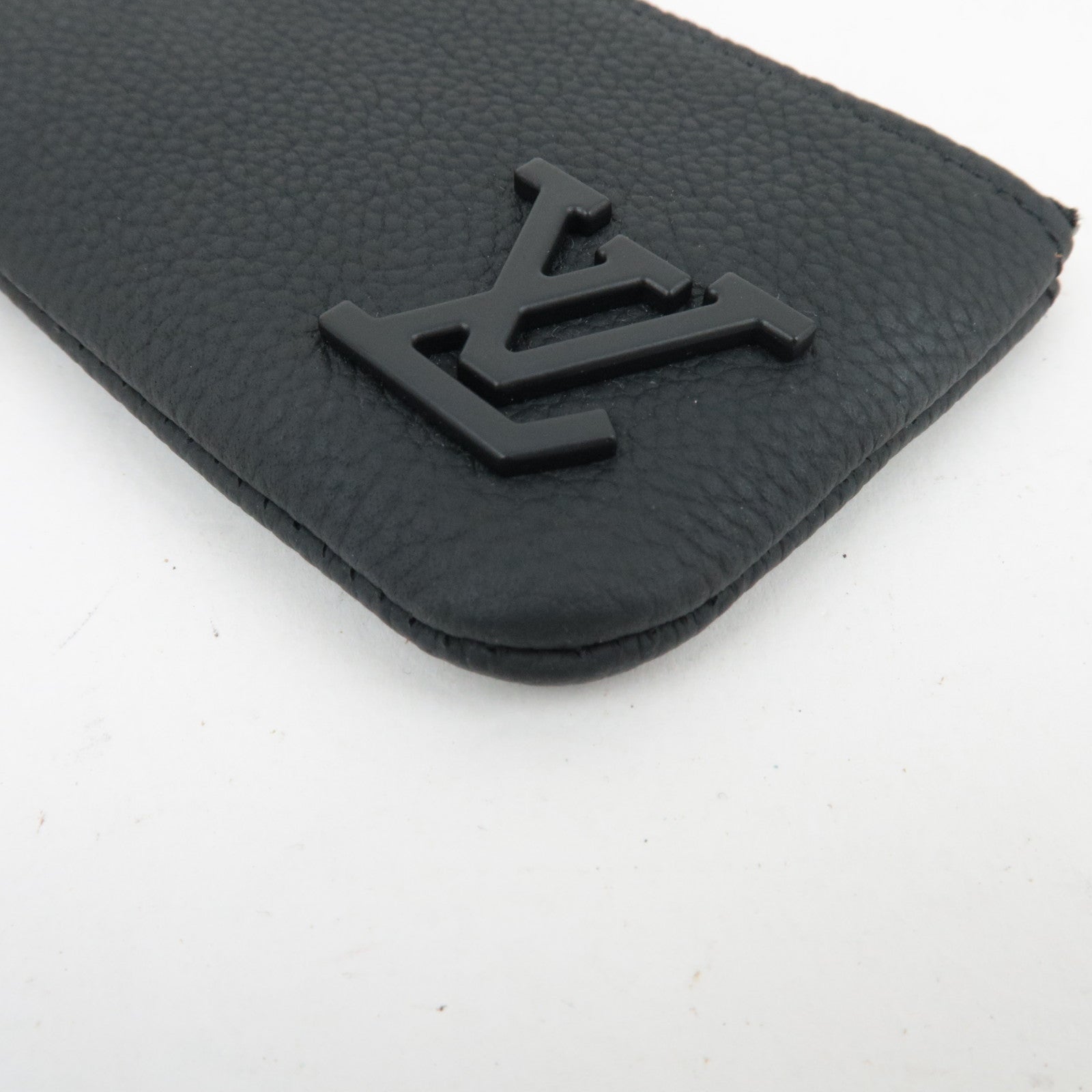 Louis Vuitton Aerogram Pochette Cles Coin Case Noir M81031