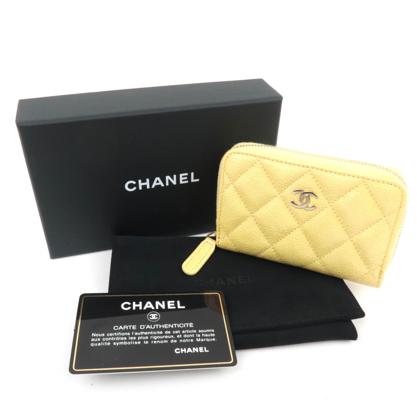 CHANEL Matelasse Shiny Caviarskin Coin Case Yellow