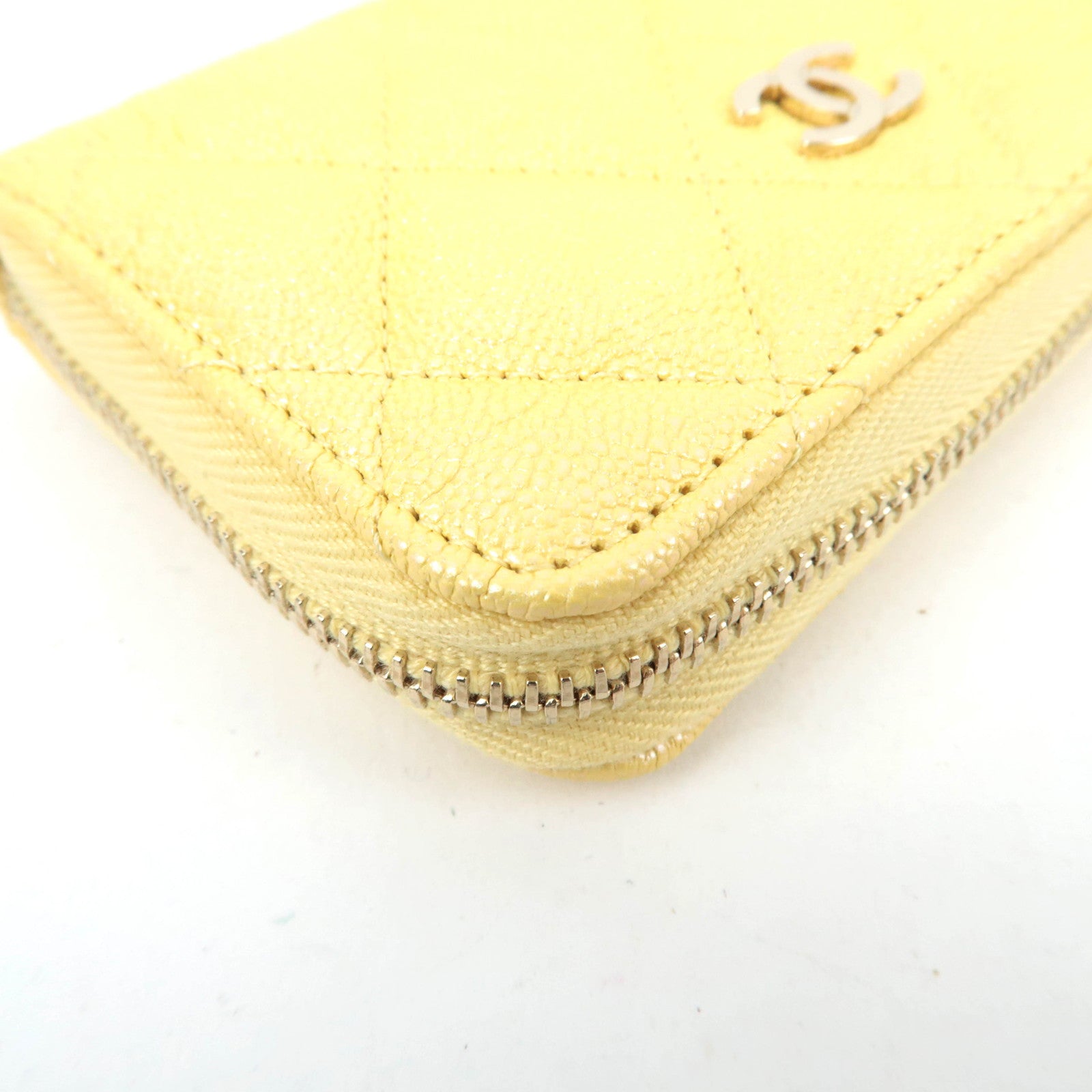 CHANEL Matelasse Shiny Caviarskin Coin Case Yellow