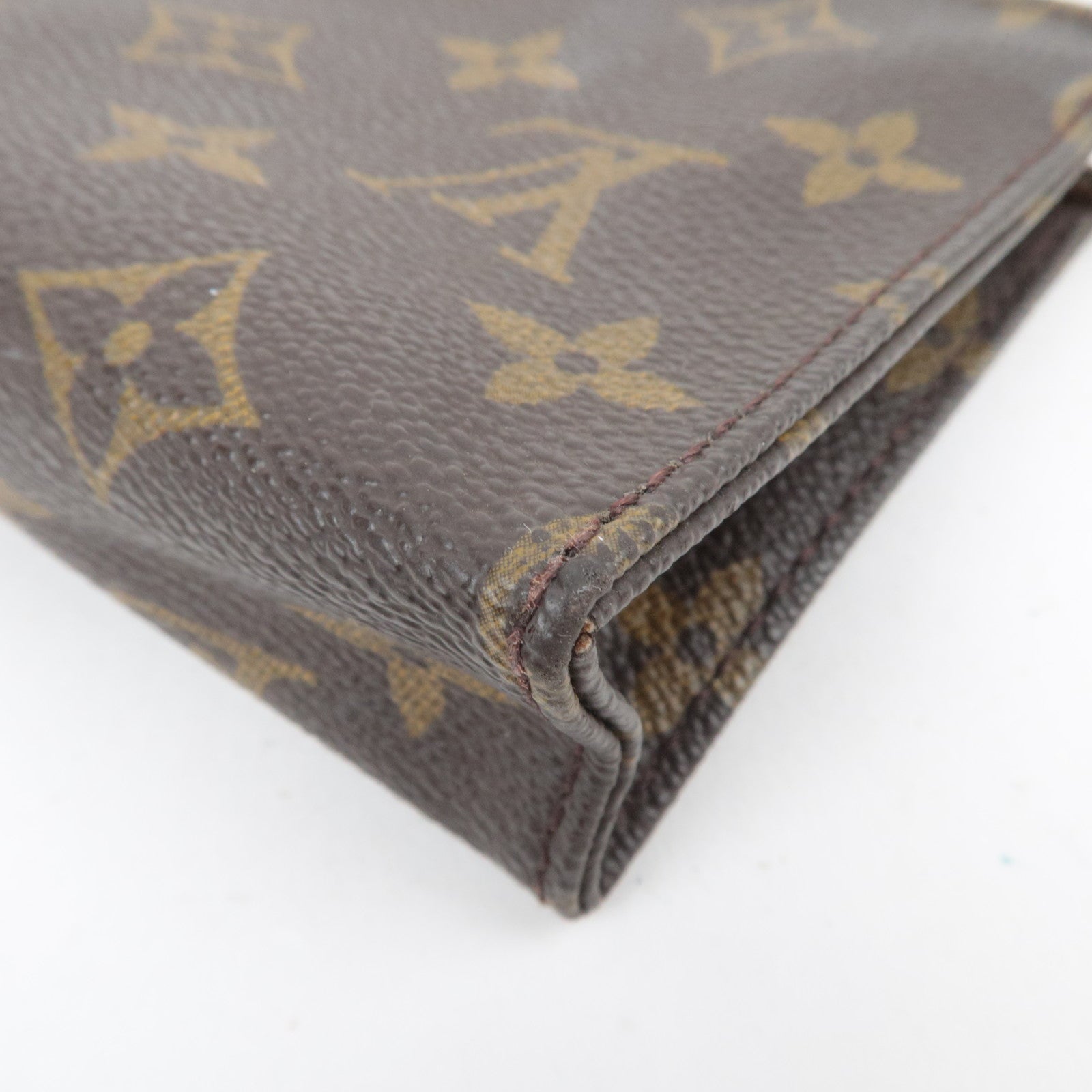 Louis Vuitton Monogram Poche Toilette 15 Pouch M47546