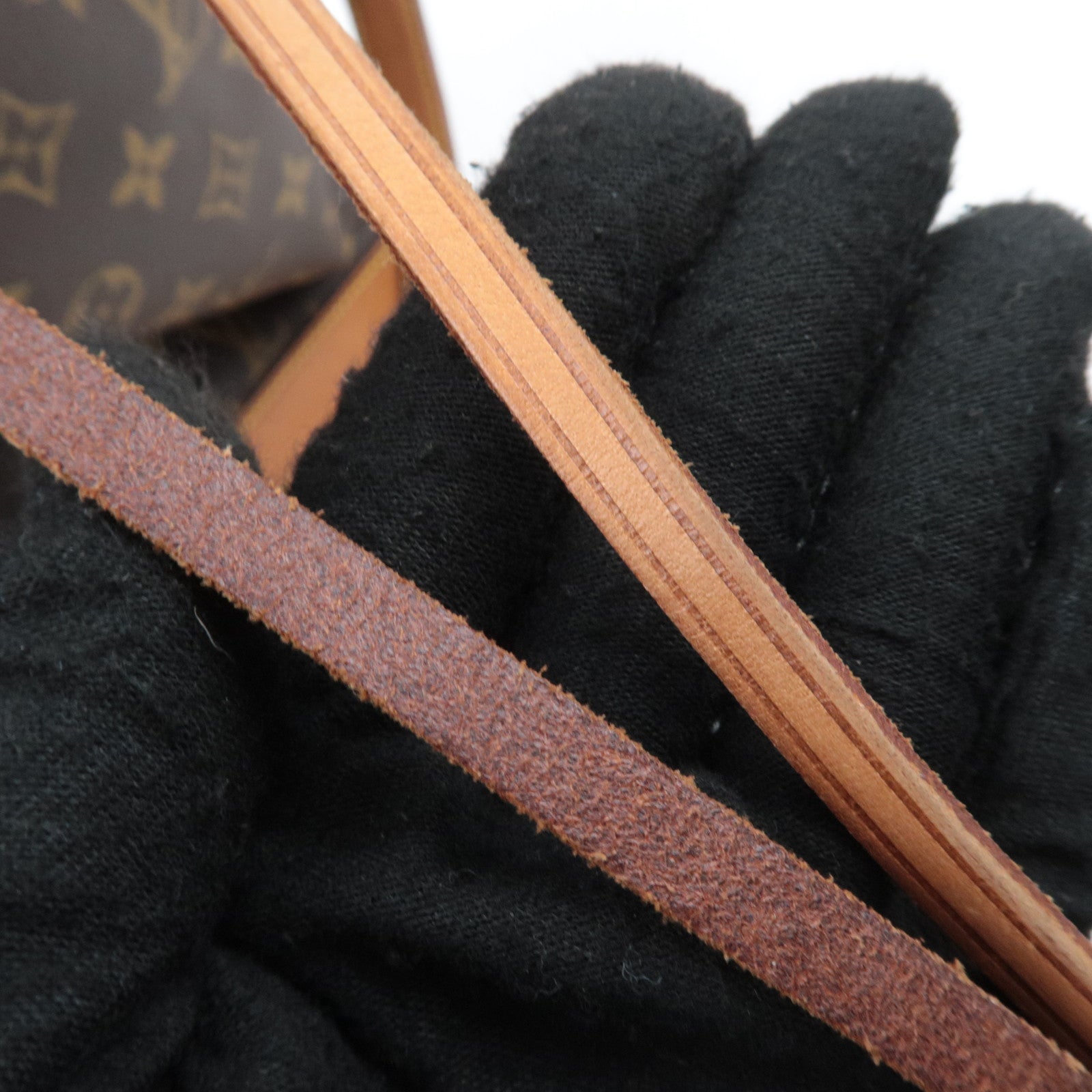 Louis Vuitton Monogram Noe Shoulder Bag M42224