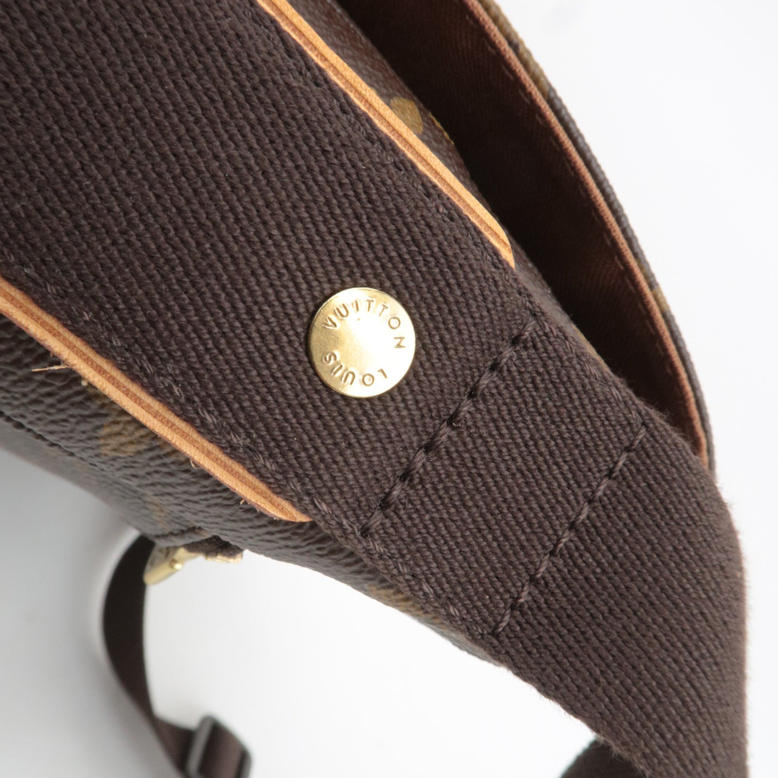 Louis Vuitton Monogram Messenger Beaubourg MM Shoulder Bag M97038