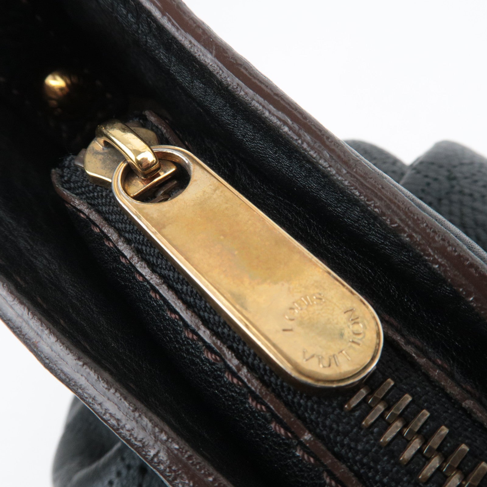 Louis Vuitton Monogram Mahina XS Shoulder Bag Noir M95660