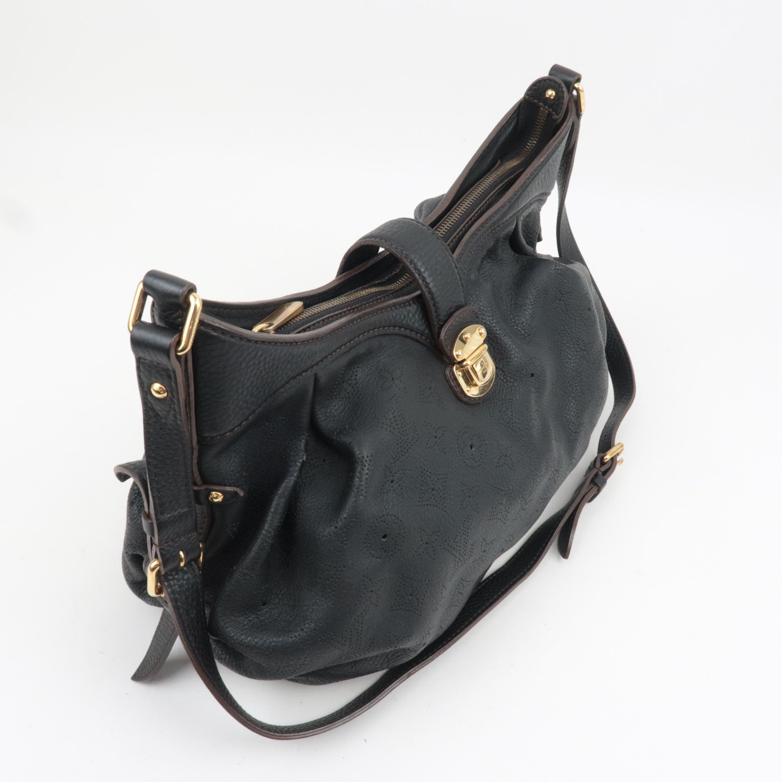 Louis Vuitton Monogram Mahina XS Shoulder Bag Noir M95660