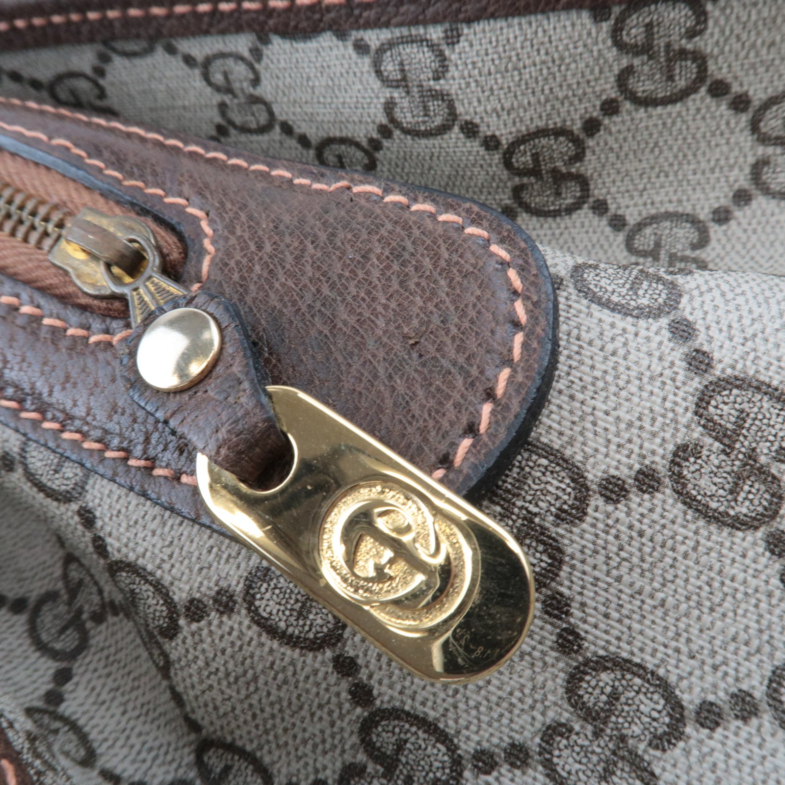 GUCCI Old Gucci Sherry GG Plus Handbag Beige Brown