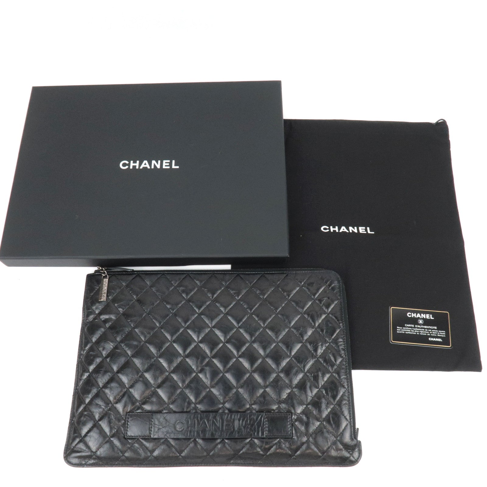 CHANEL Matelasse Aged Calfskin Clutch Bag Black
