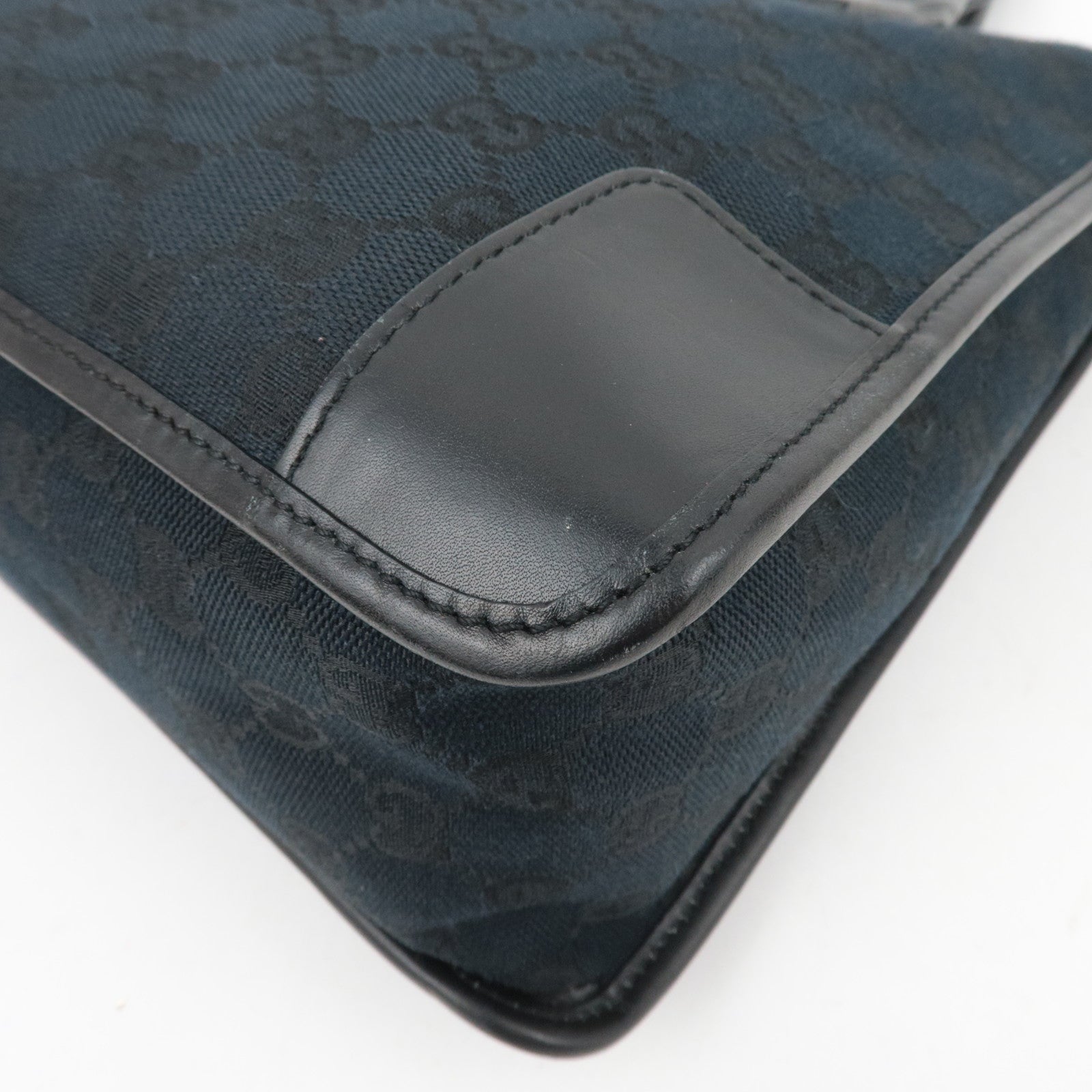 GUCCI GG Canvas Handbag Black 000.0855