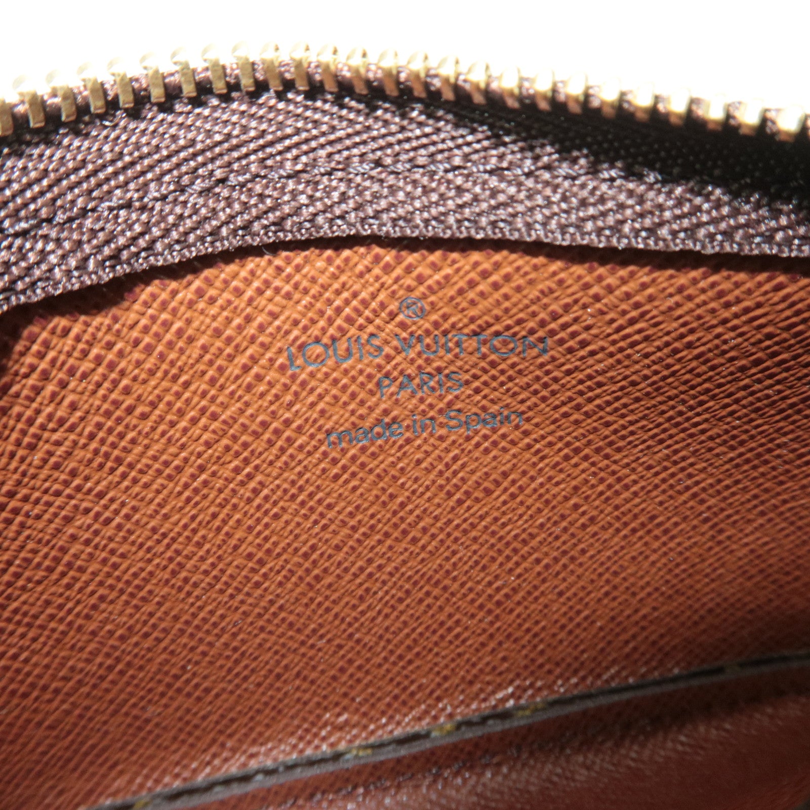 Louis Vuitton Monogram Pochette Cles Coin Case M62650