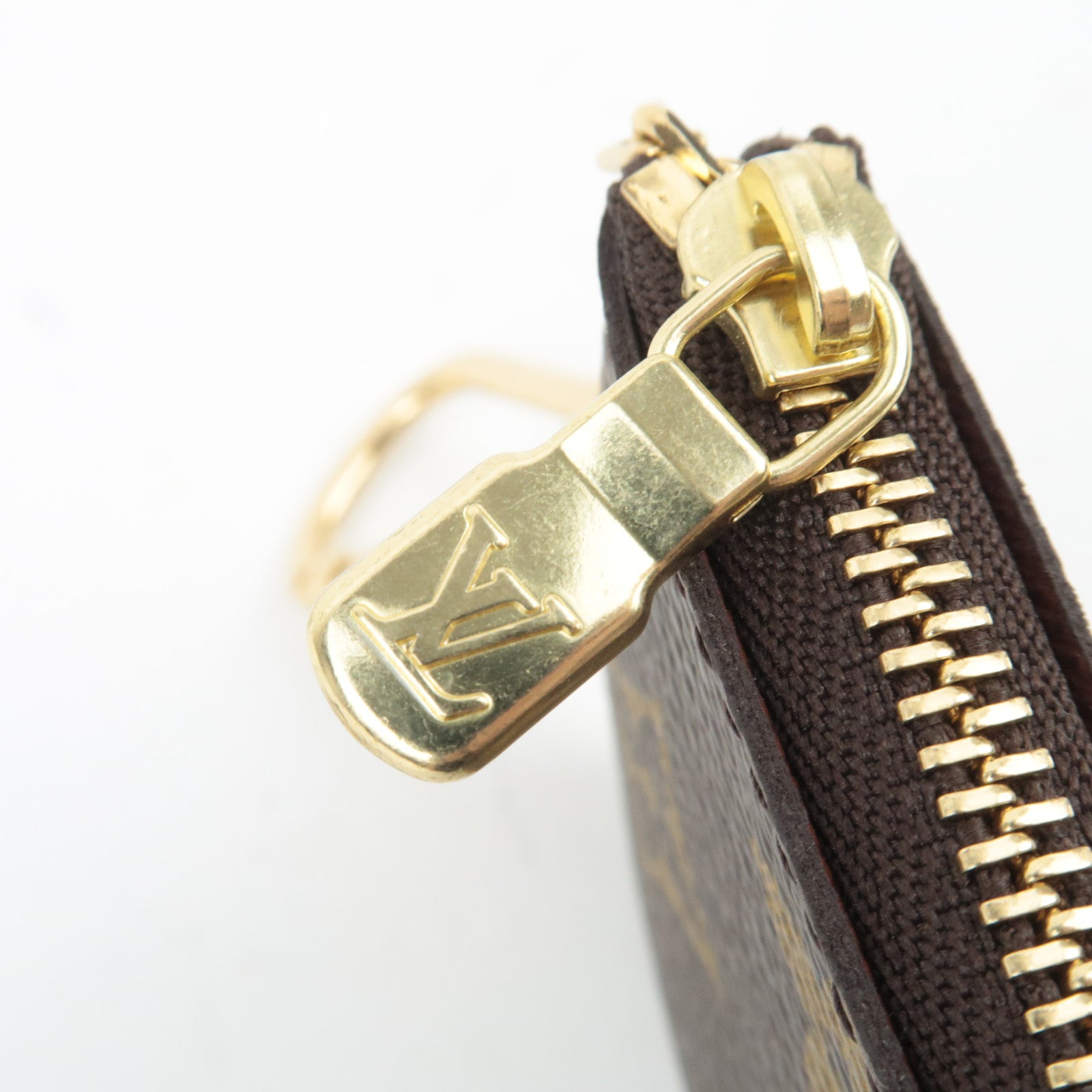 Louis Vuitton Monogram Pochette Cles Coin Case M62650