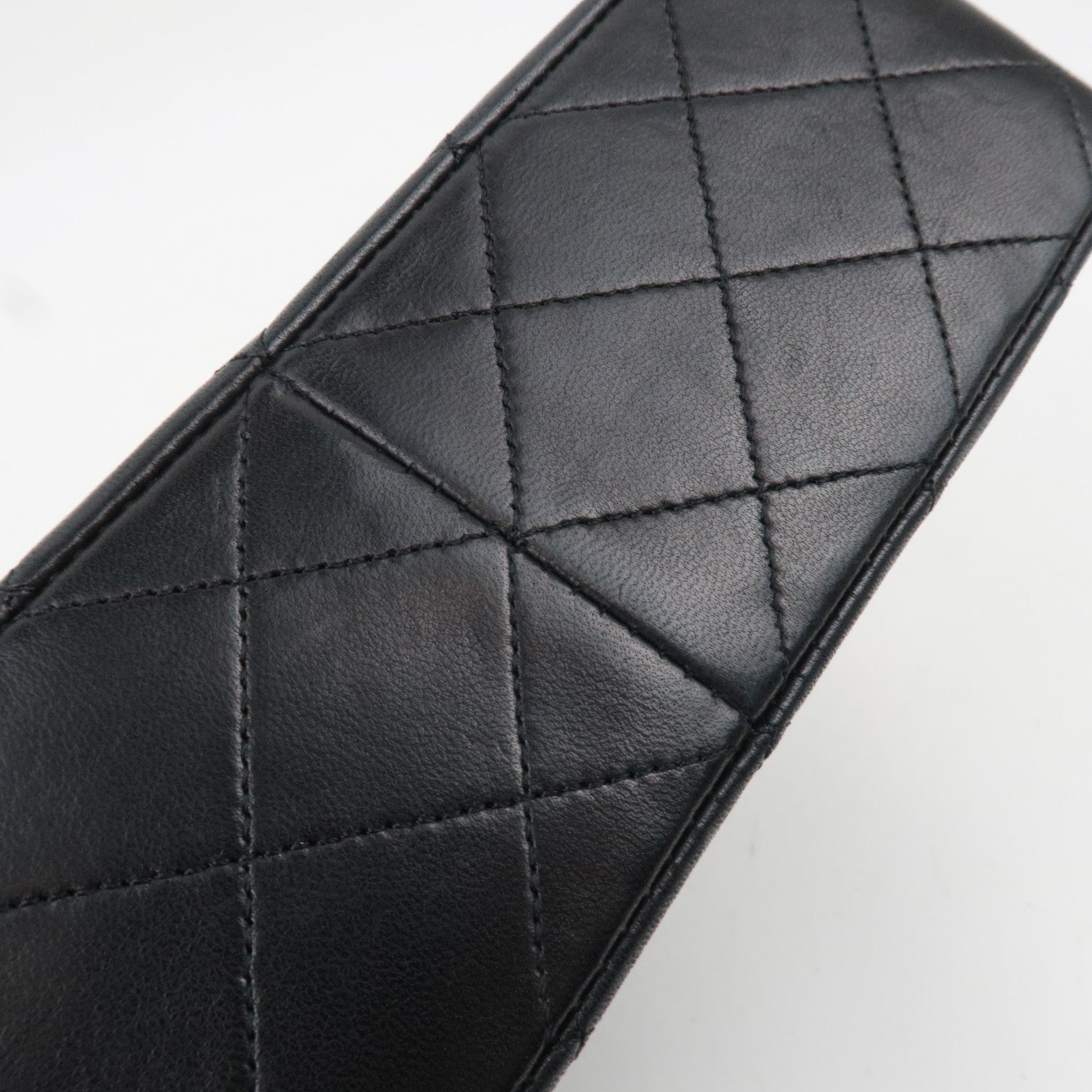 CHANEL Mini Matelasse 20 Lambskin Chain Shoulder Bag Black