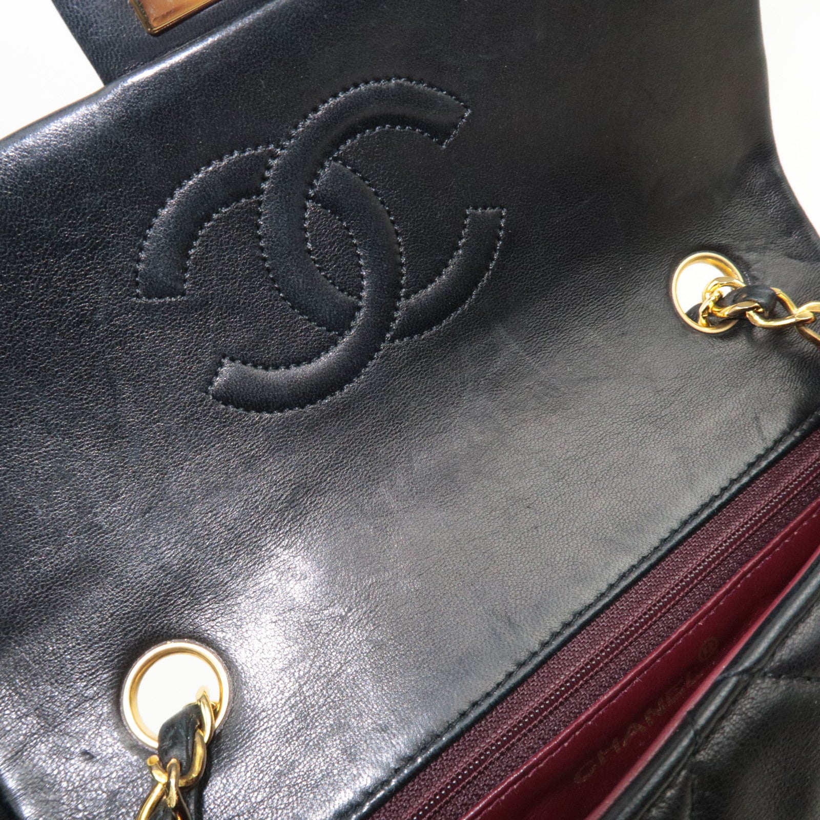 CHANEL Mini Matelasse 20 Lambskin Chain Shoulder Bag Black