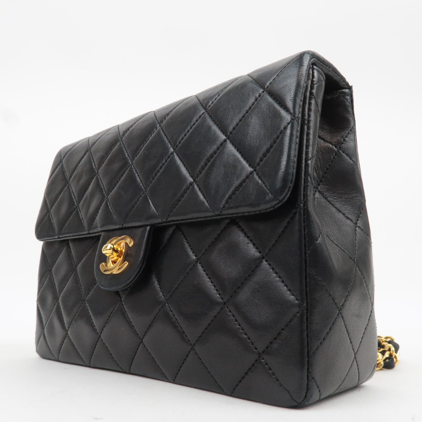 CHANEL Mini Matelasse 20 Lambskin Chain Shoulder Bag Black