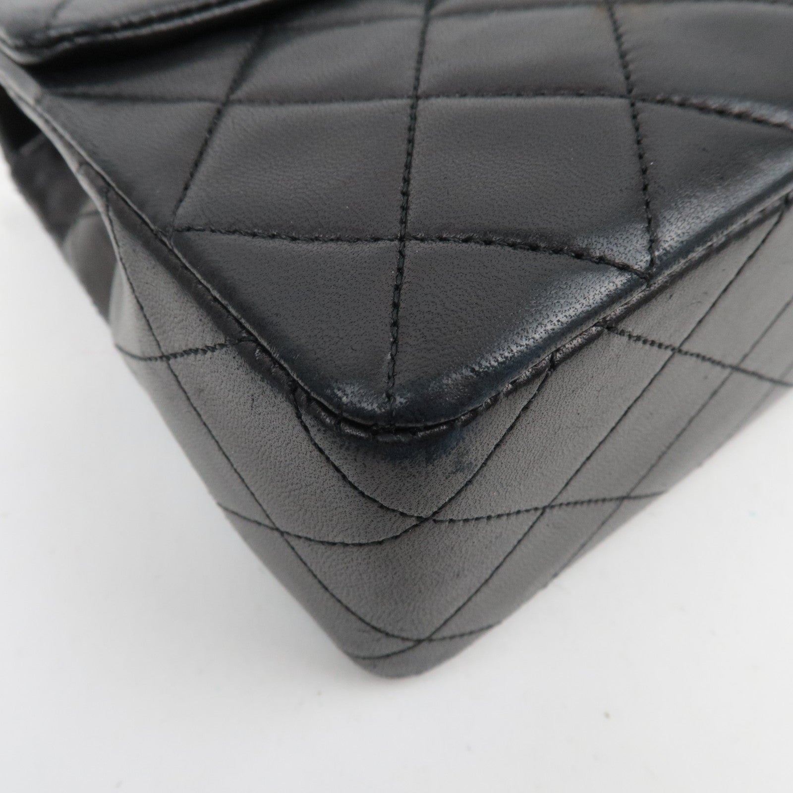 CHANEL Mini Matelasse 20 Lambskin Chain Shoulder Bag Black